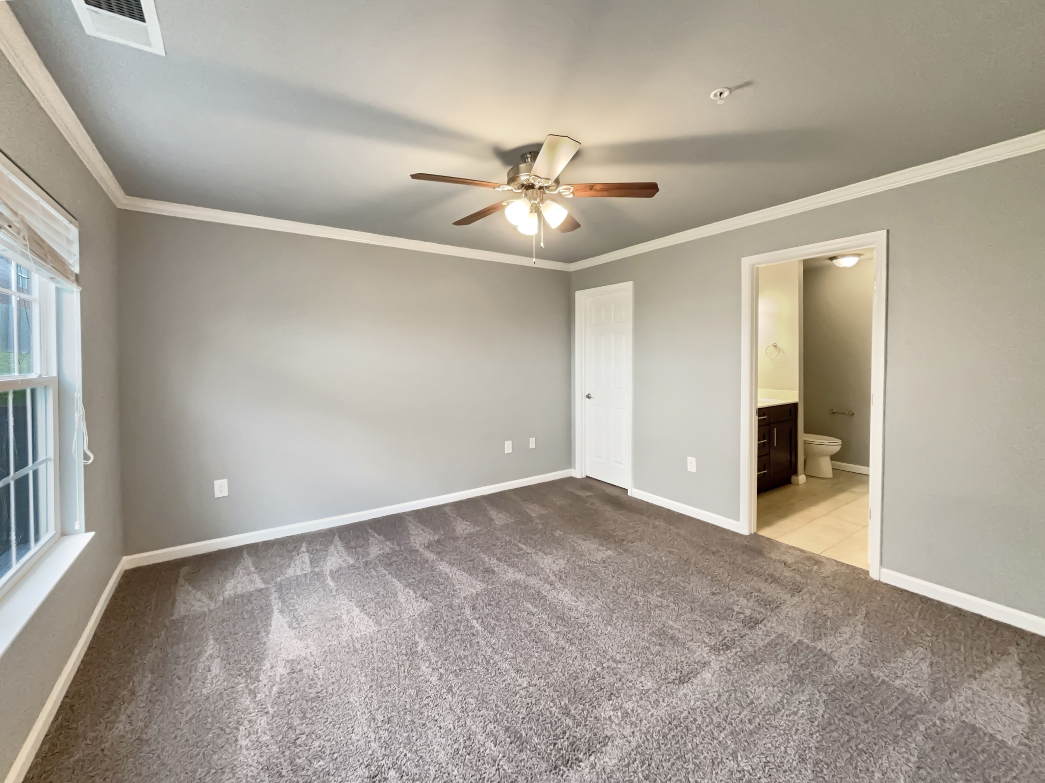 600 Villa Pl Property Photo 5