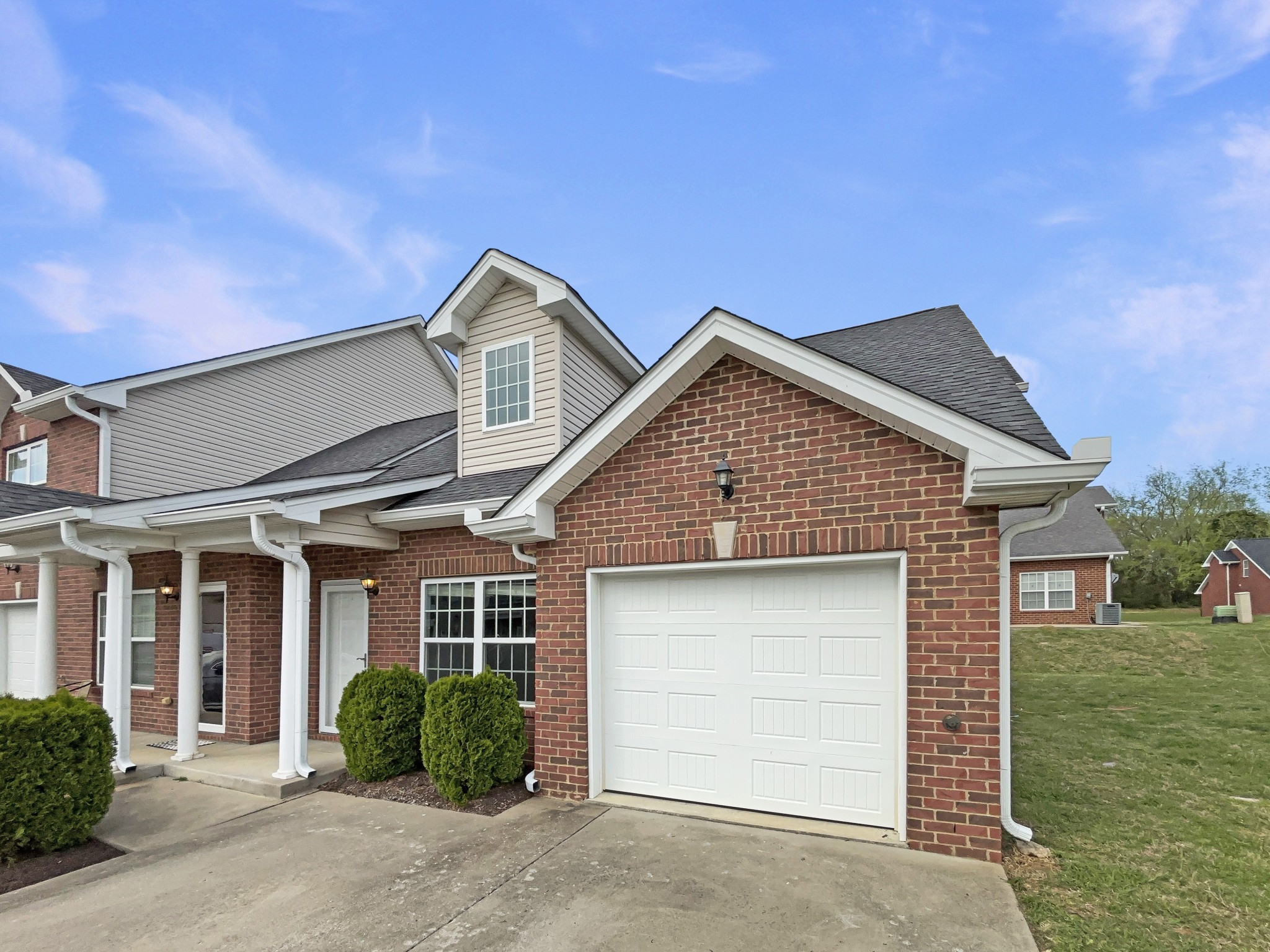 600 Villa Pl Property Photo 12