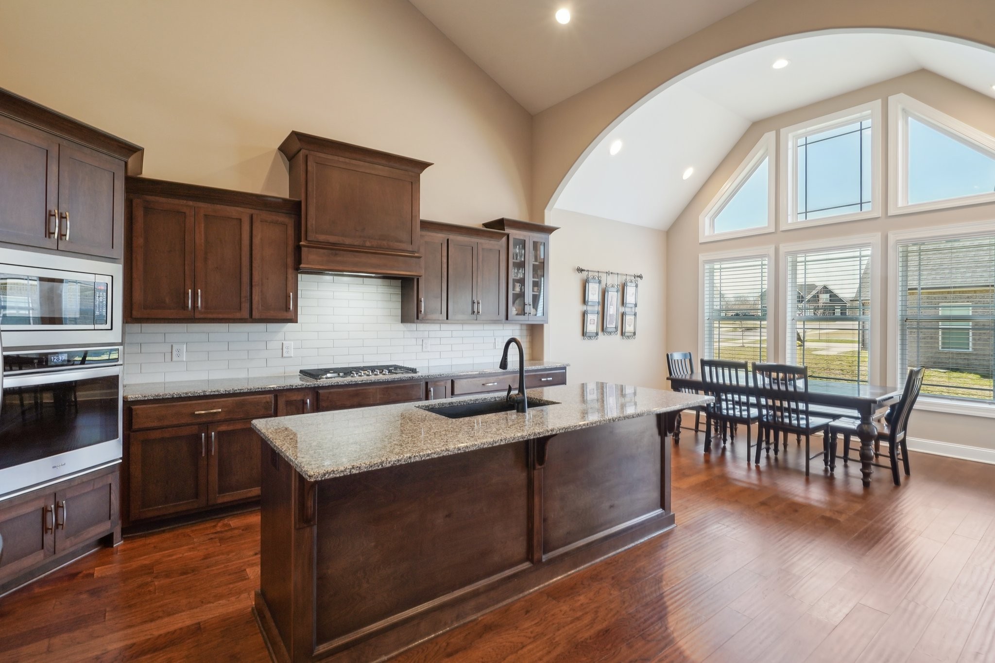 109 Rocky Trl Property Photo 2