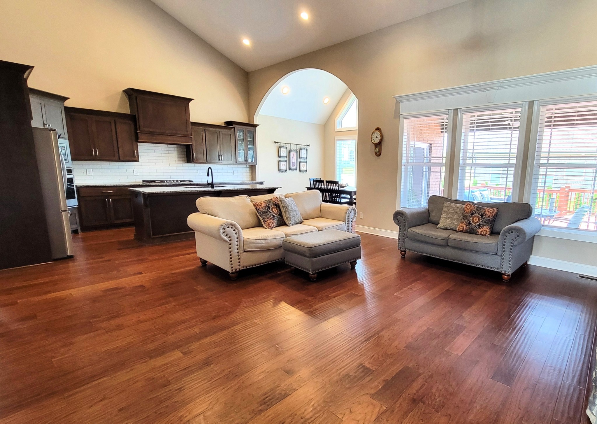 109 Rocky Trl Property Photo 4