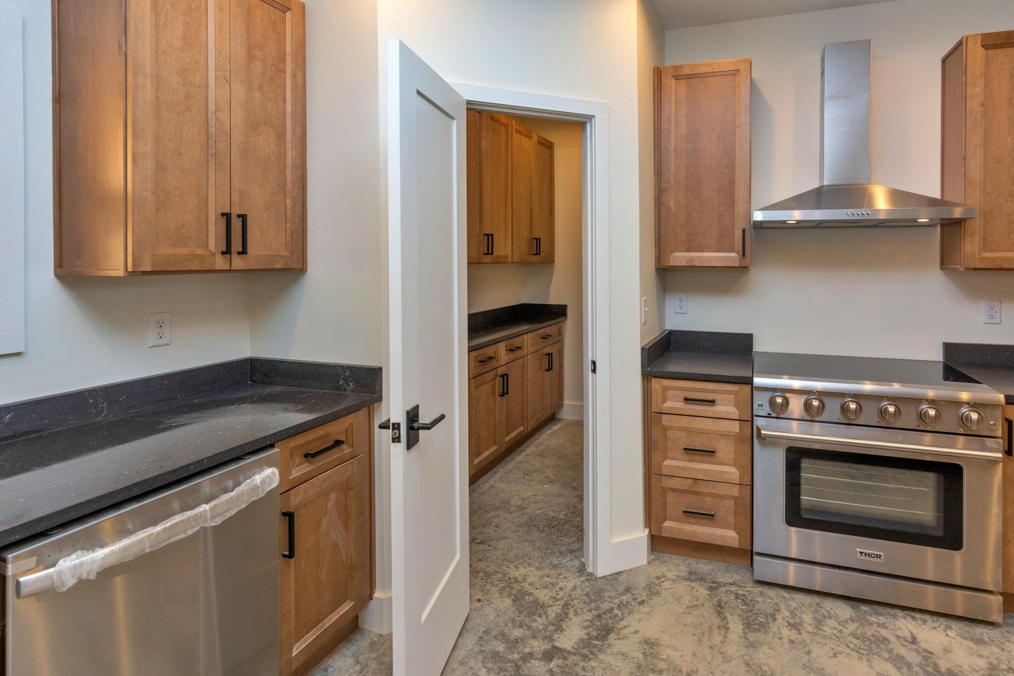 2604 Lower East Valley Road Property Photo 17