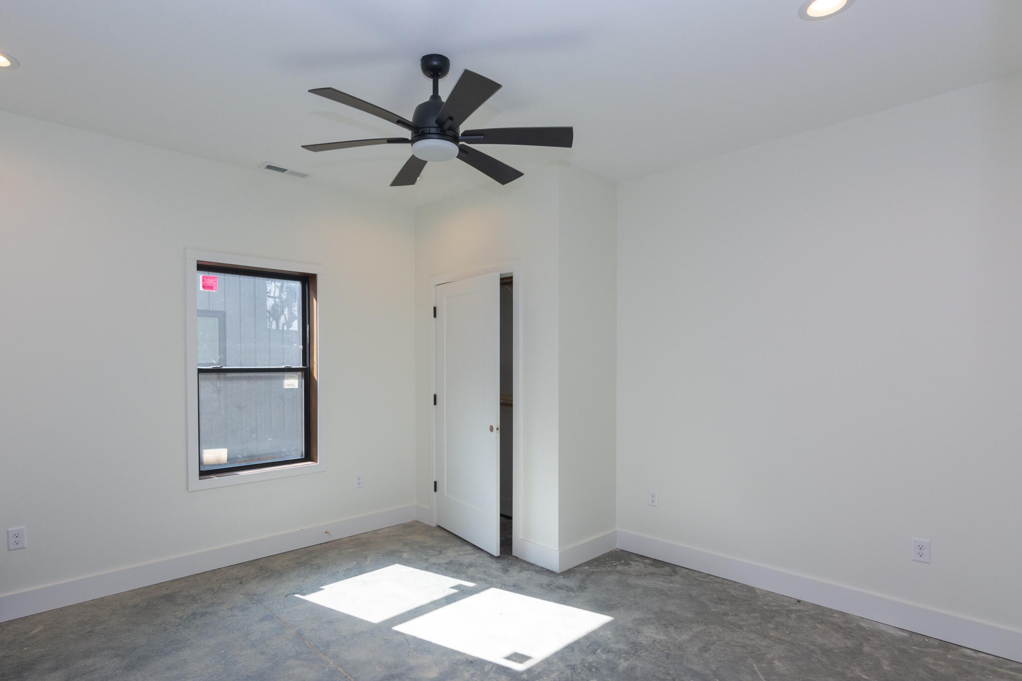 2604 Lower East Valley Road Property Photo 22