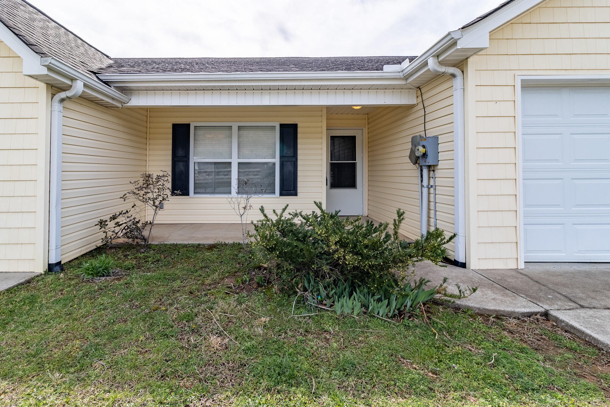 4982 W Valley Road Property Photo 2