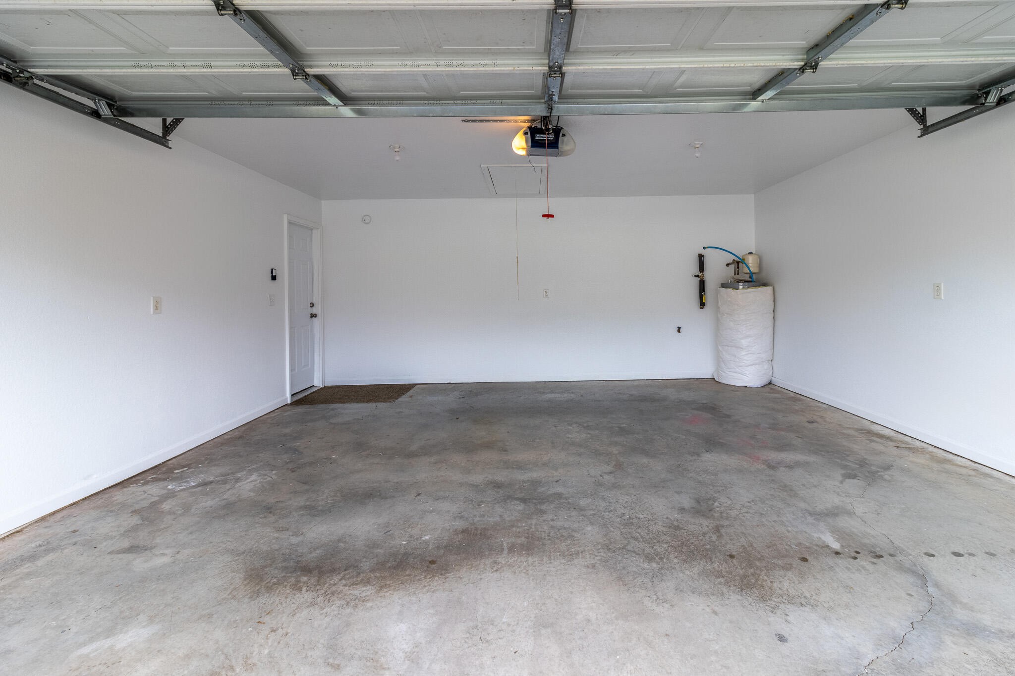 4982 W Valley Road Property Photo 4