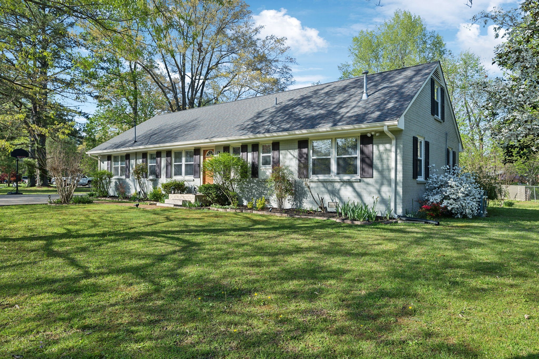 126 Ewingville Dr Property Photo 2
