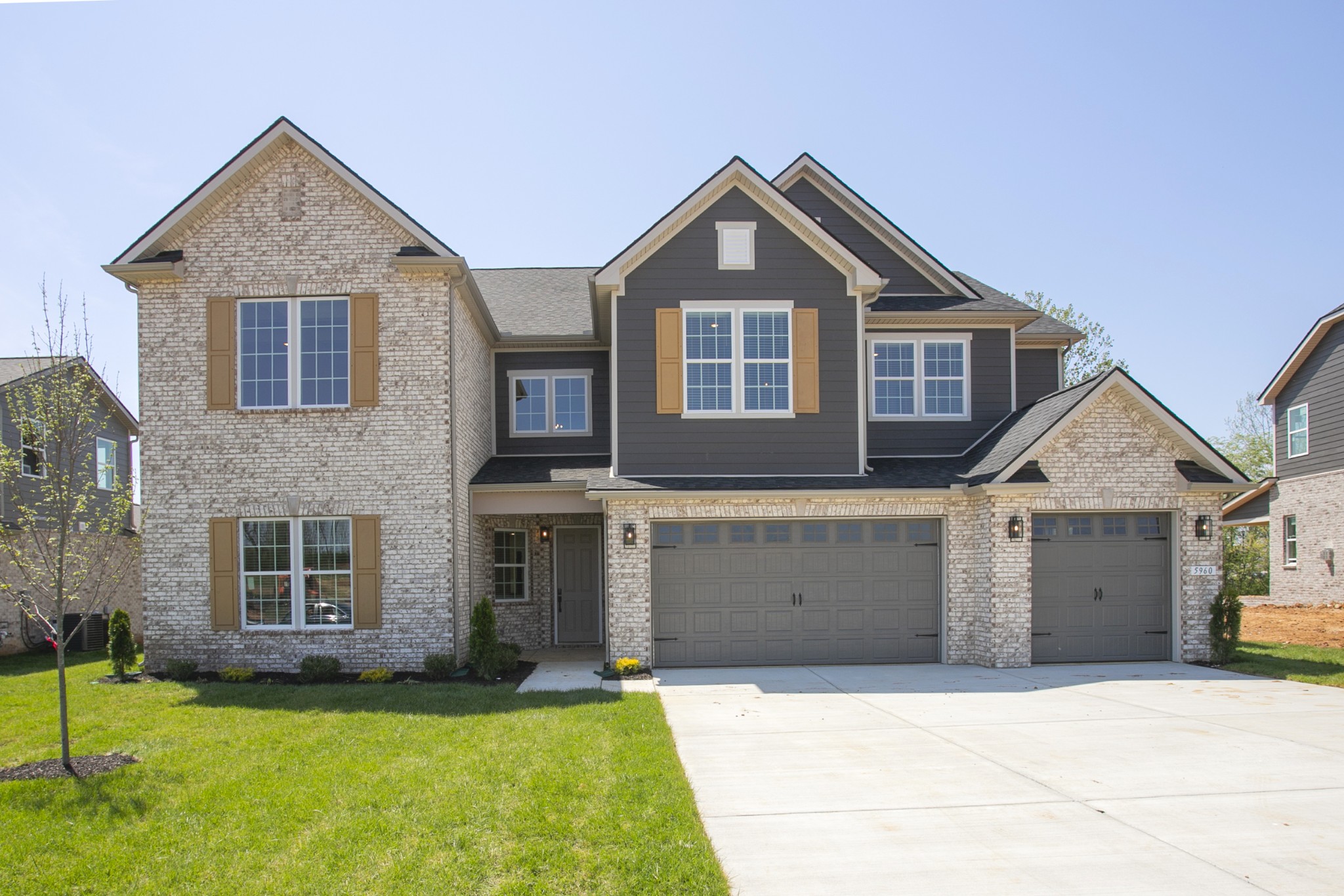 5960 Hunt Valley Drive Property Photo 1