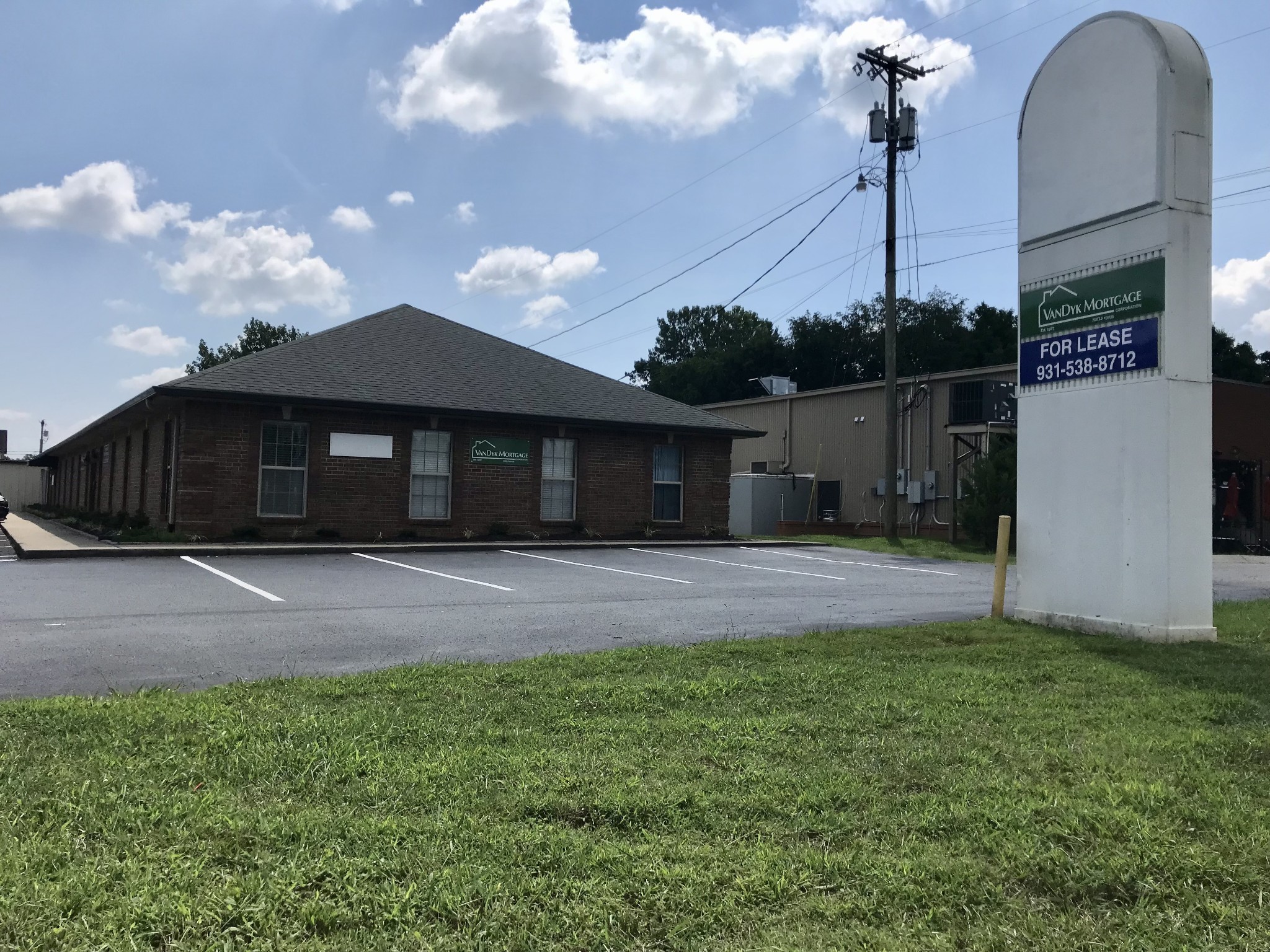 2515 Wilma Rudolph Blvd Property Photo 3