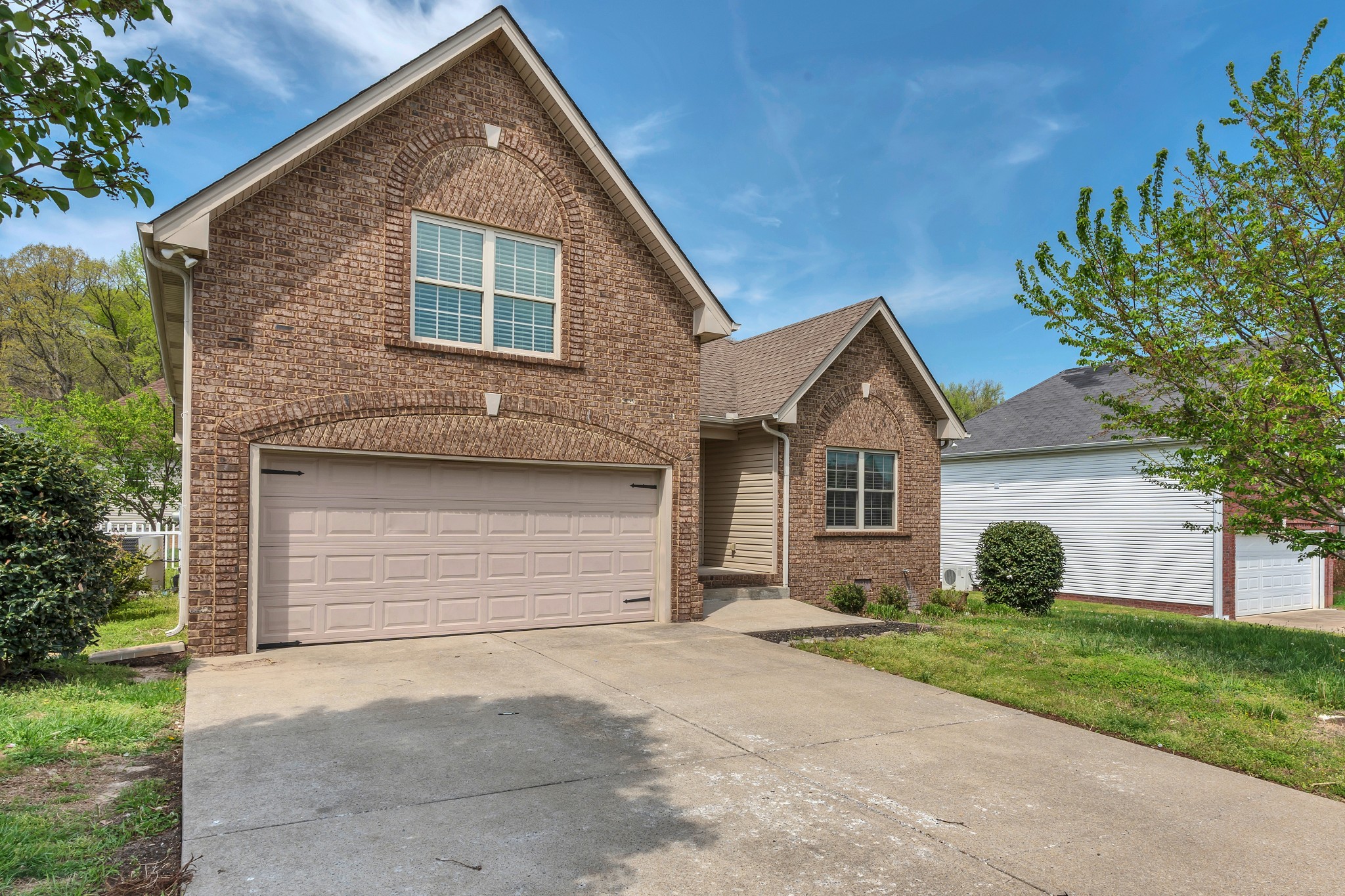 Springfield Real Estate Listings Main Image