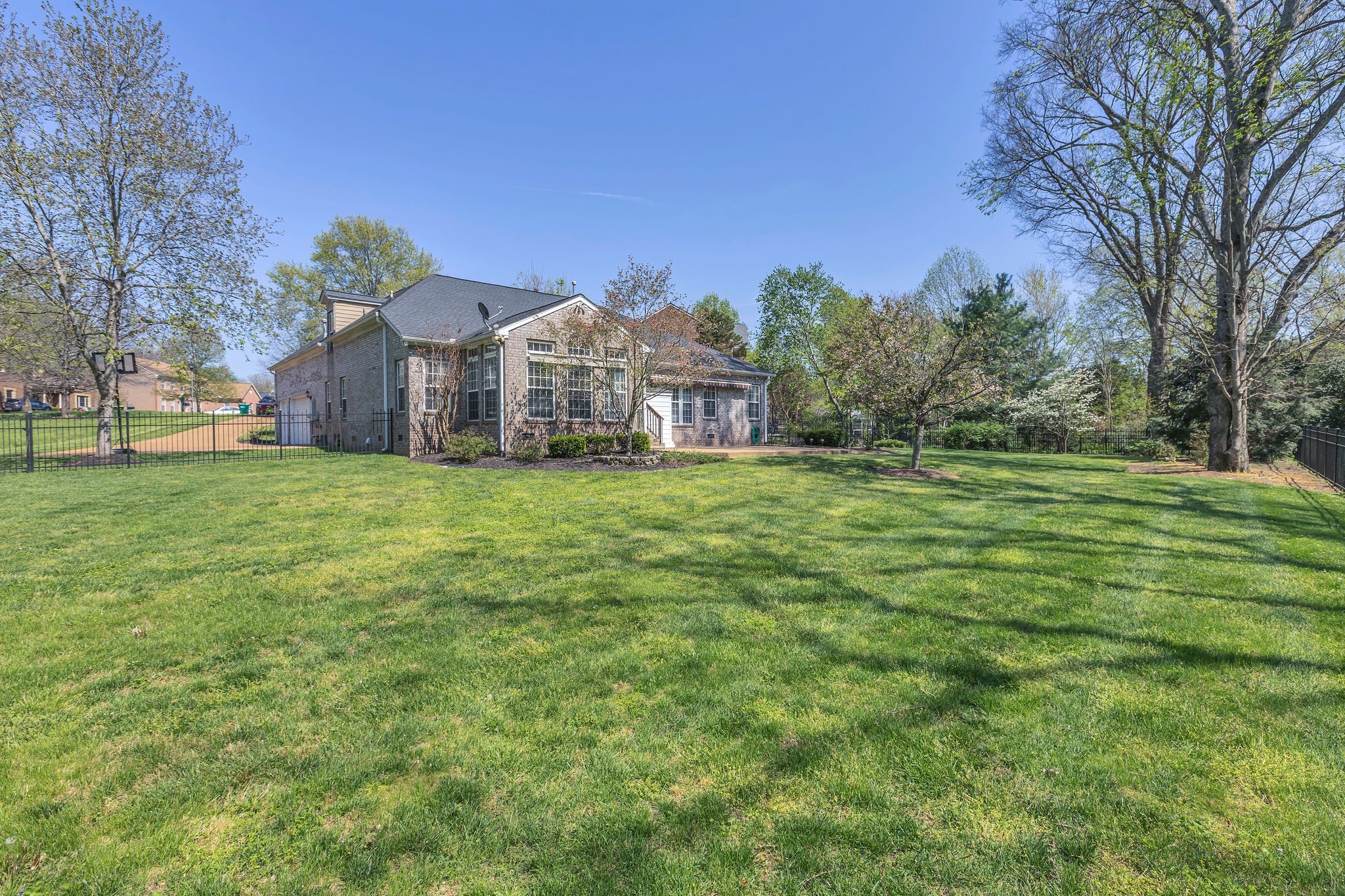 739 Rolling Fork Dr Property Photo 35