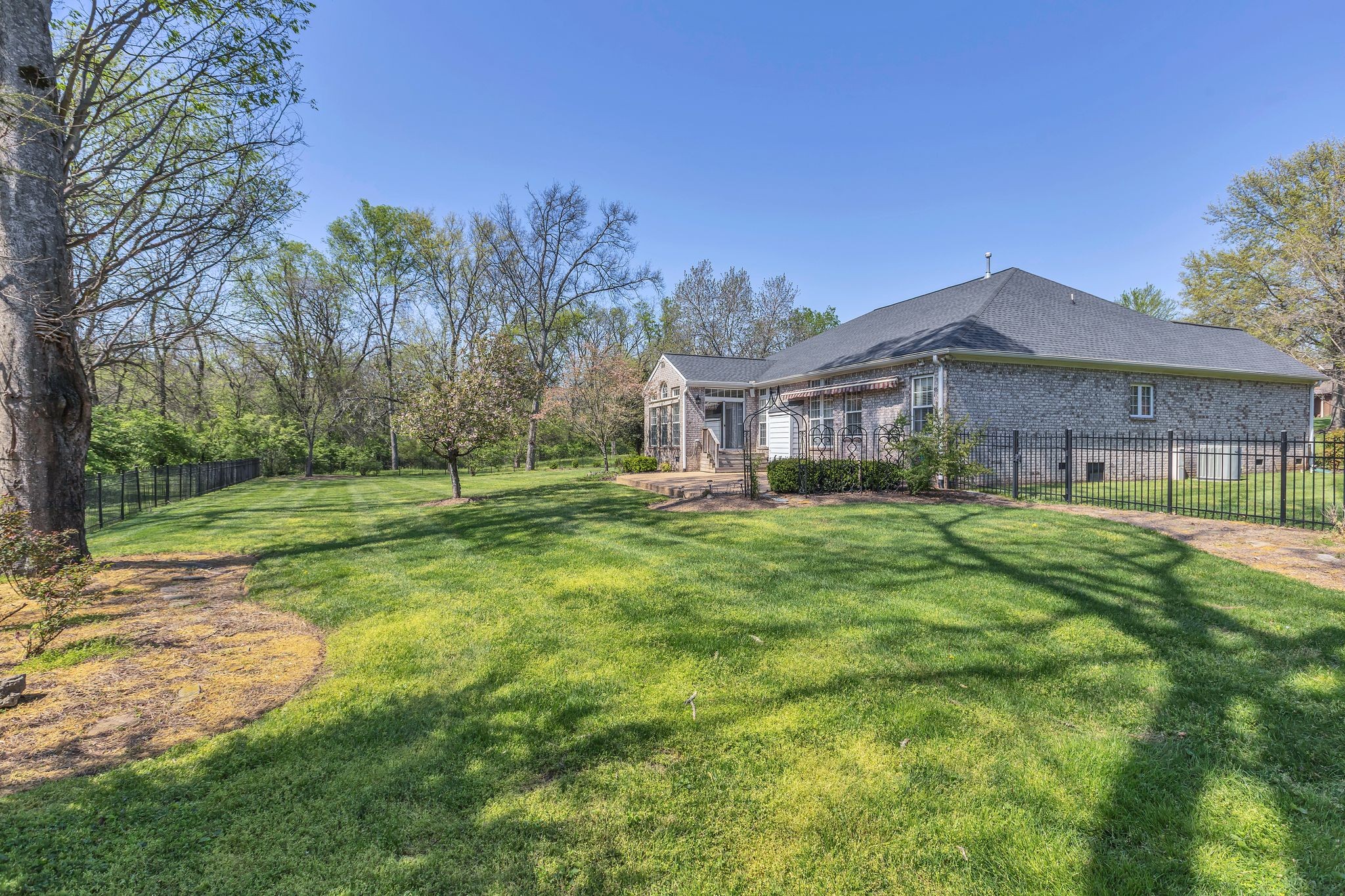 739 Rolling Fork Dr Property Photo 39