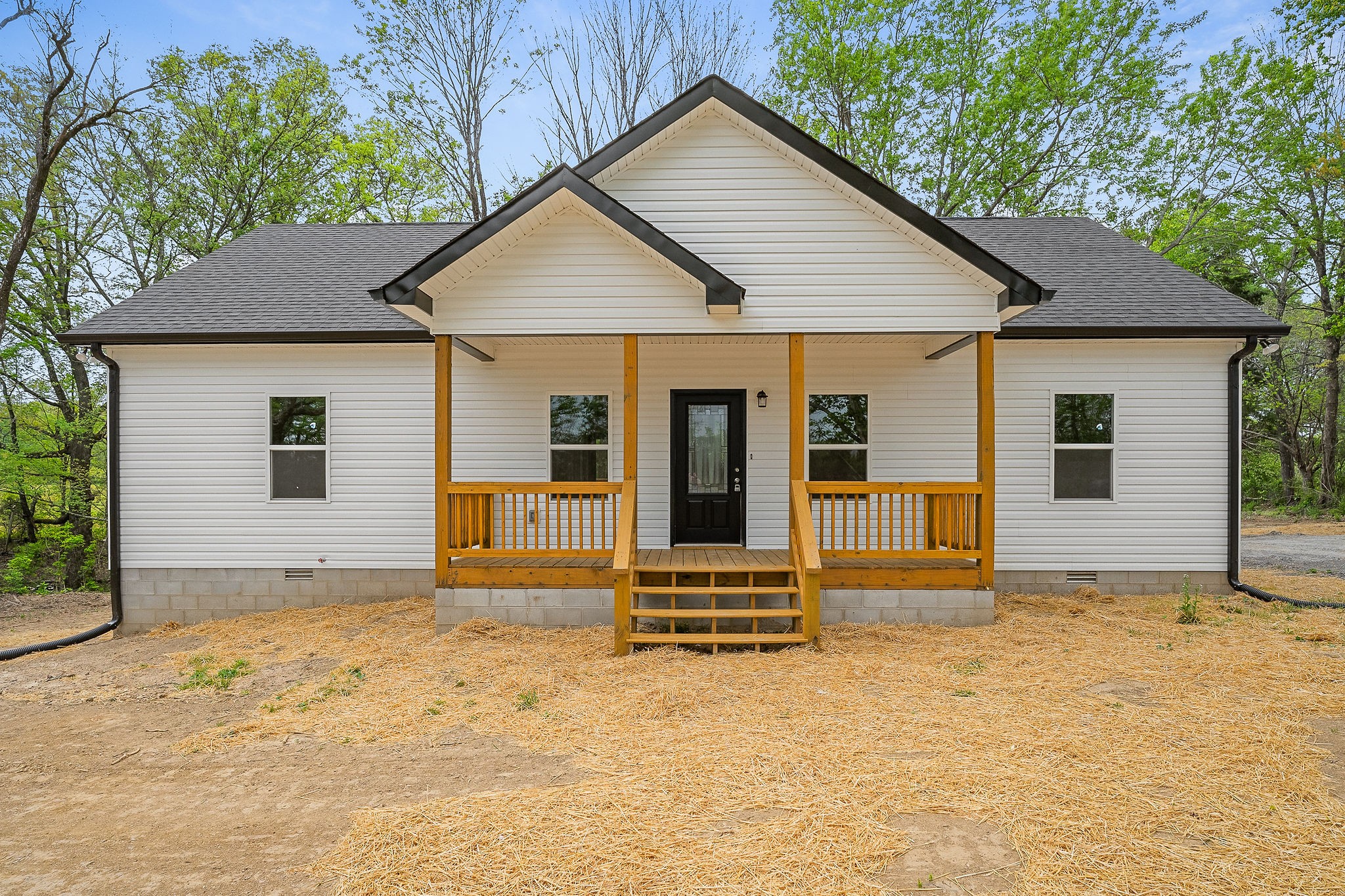 610 Cecil Hale Rd Property Photo