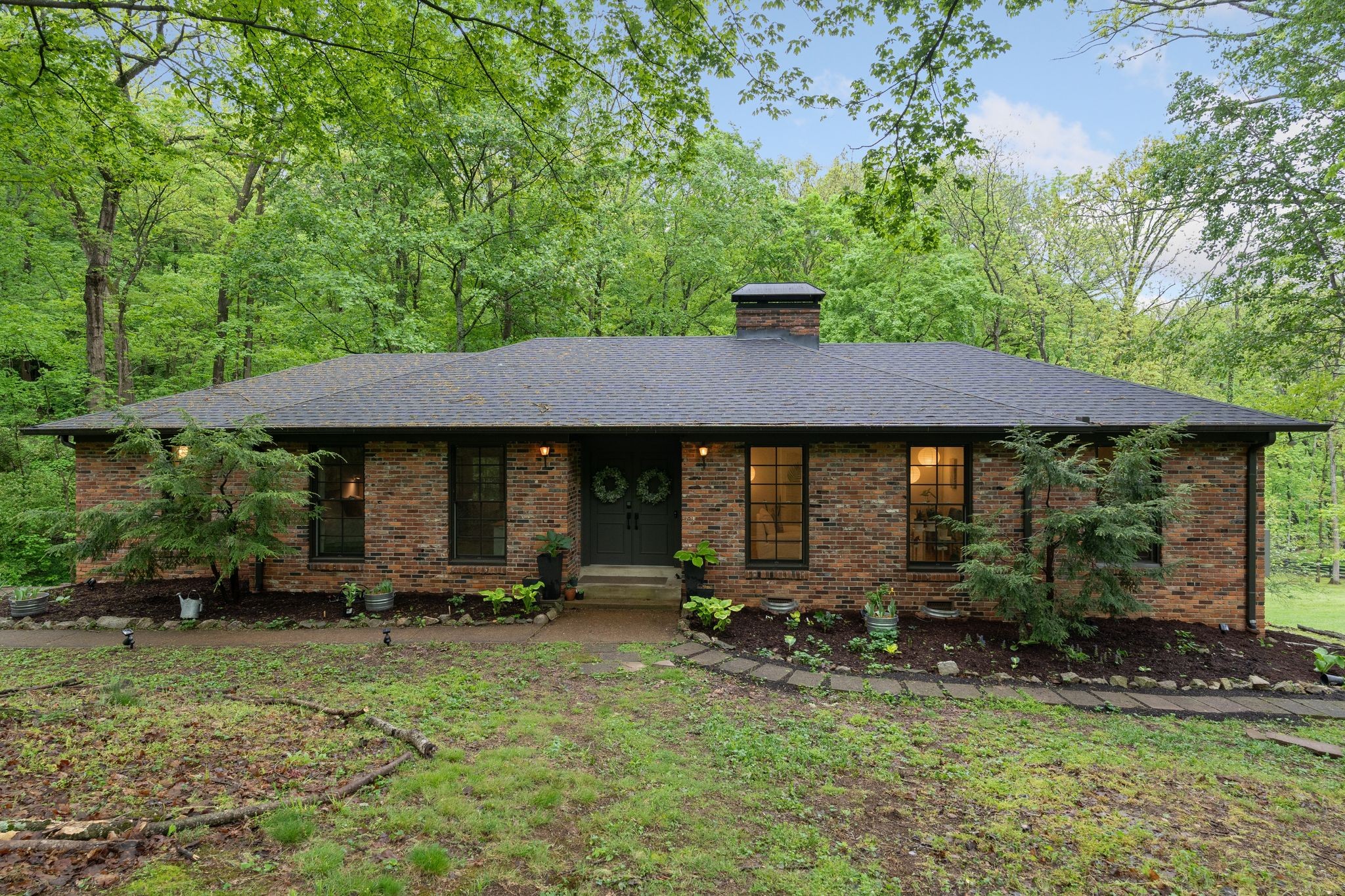 1905 Cromwell Dr Property Photo 1