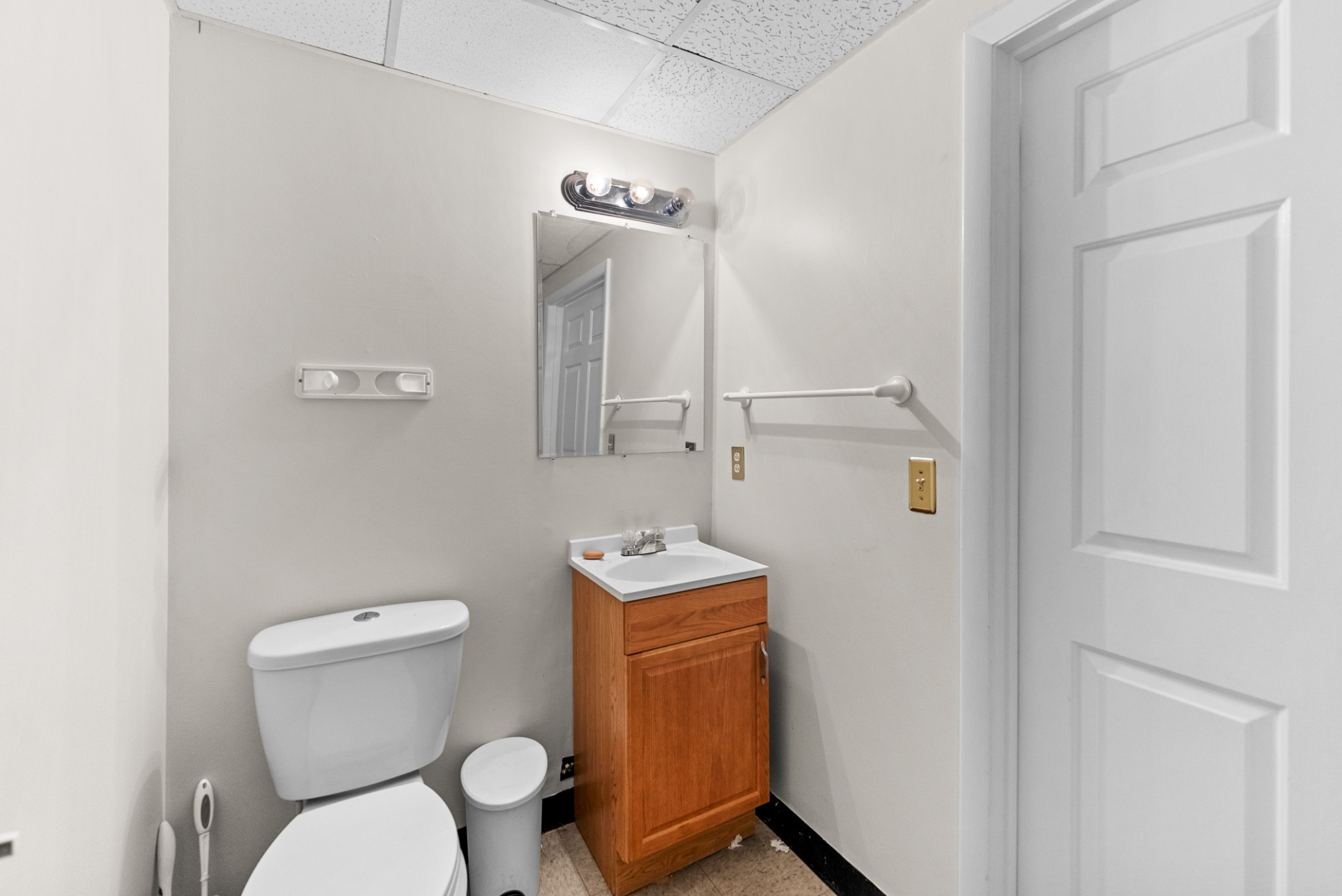 165 Belle Forest Cir Property Photo 18