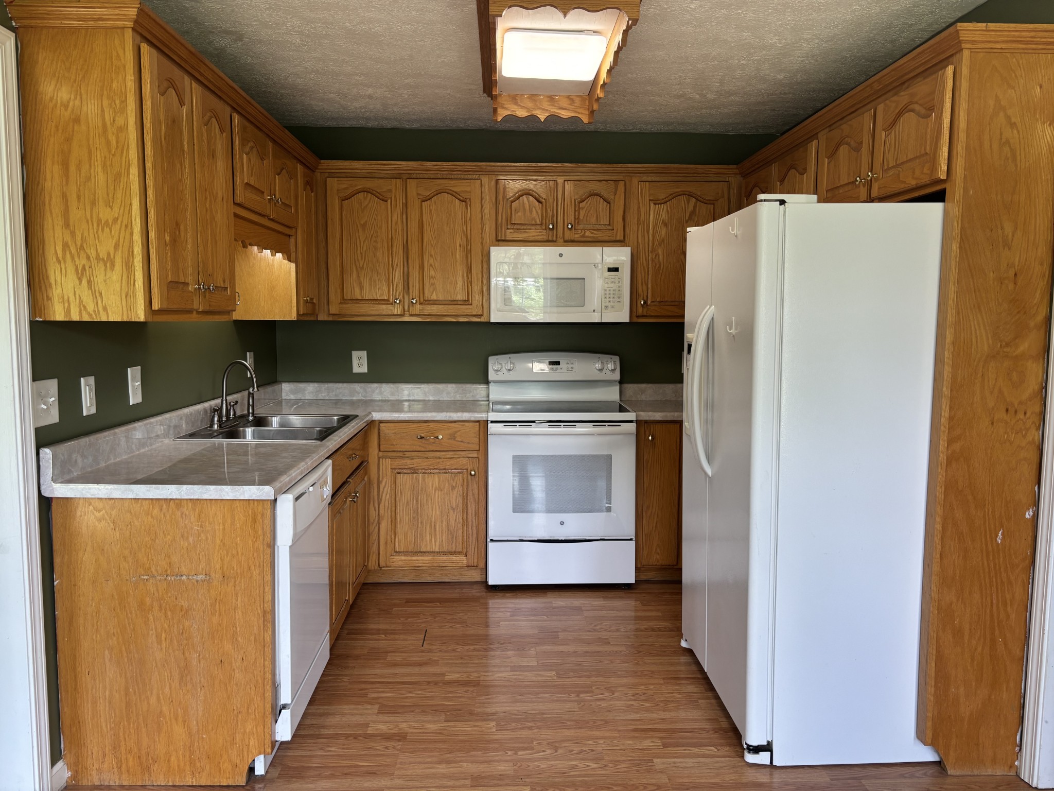 310 Tarpley Ave Property Photo 29