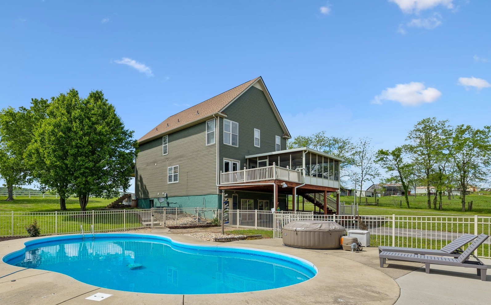 12838 Halls Hill Pike Property Photo 1