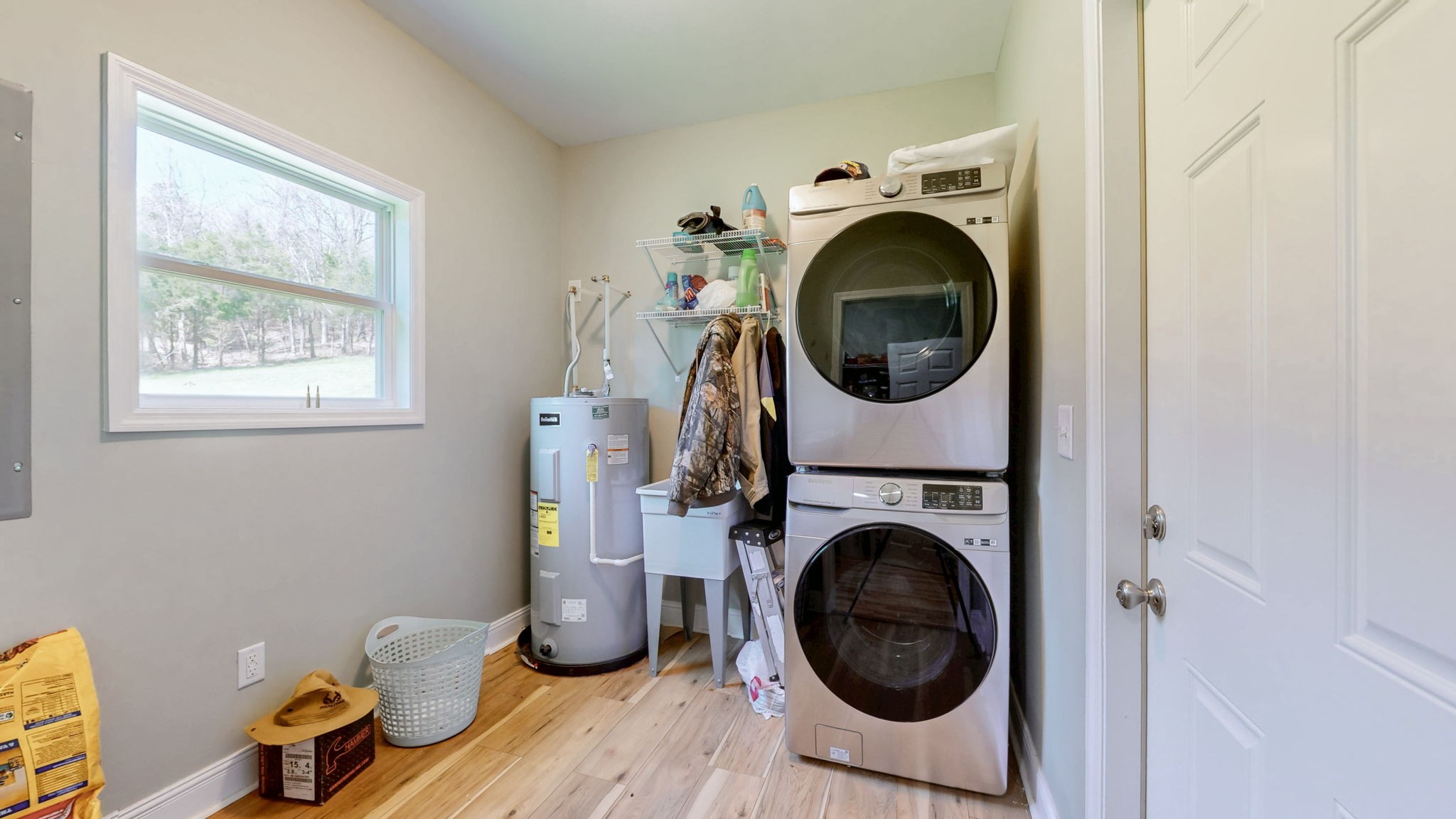 54 Thomas Rd Property Photo 15
