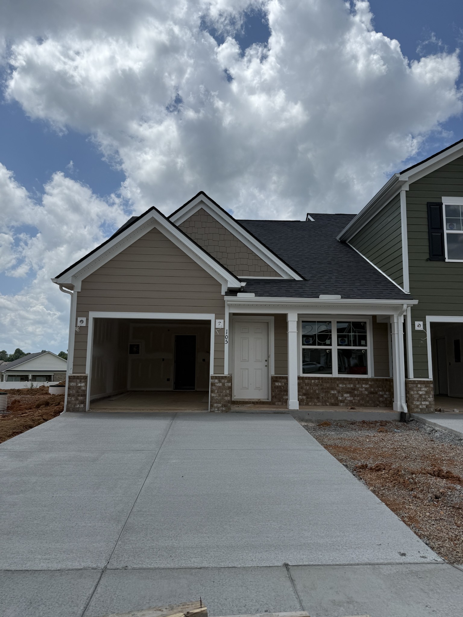 105 Coleson Lane Property Photo 1