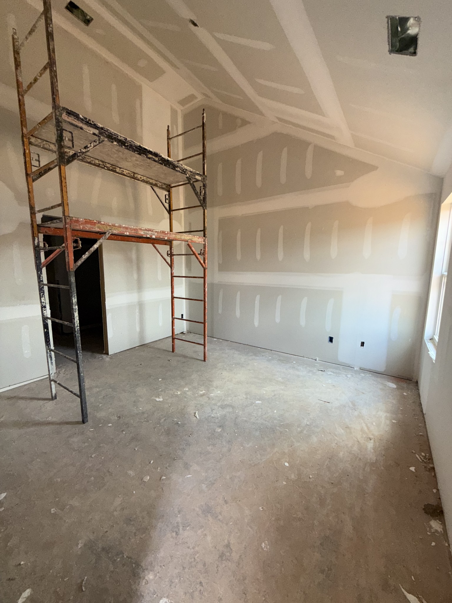 105 Coleson Lane Property Photo 6