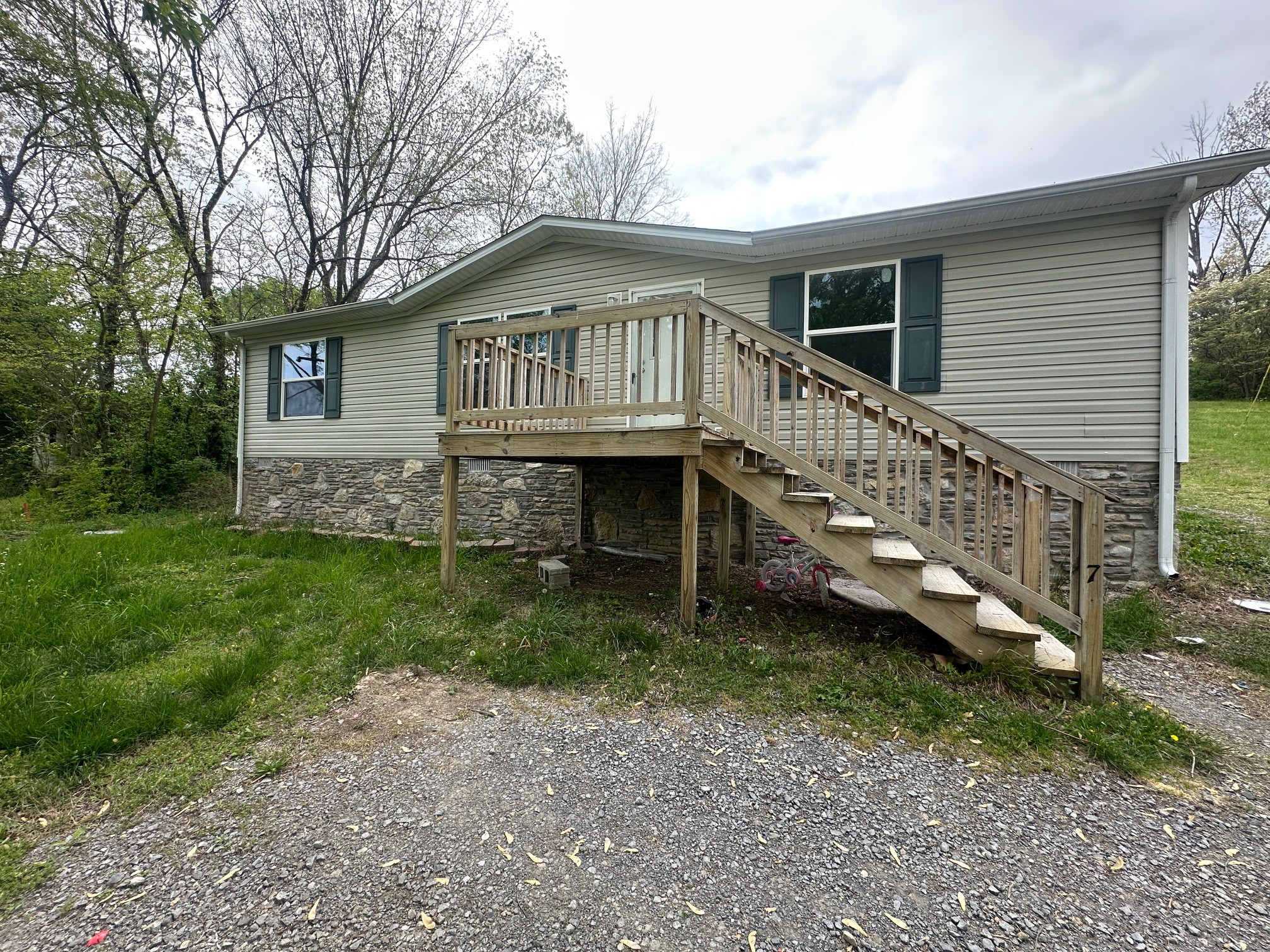 3117 Thompson Ln Property Photo