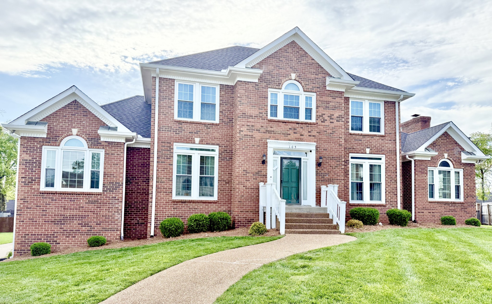 105 Downing Ct Property Photo