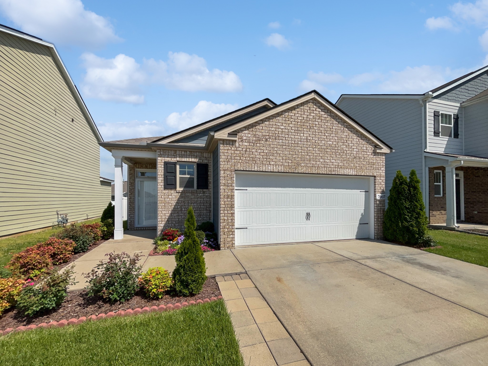 7007 Berkswell Dr Property Photo 1