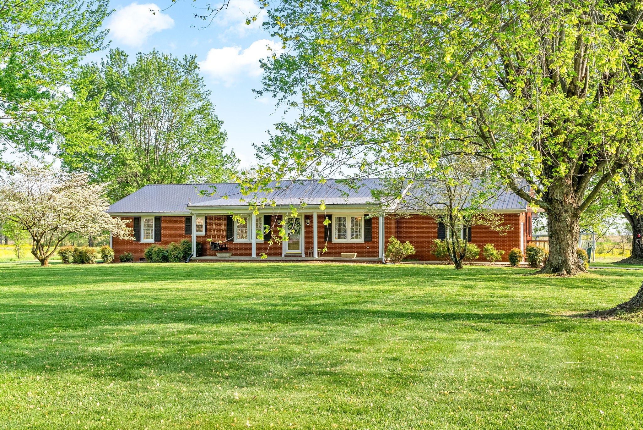 1435 E Jeff Davis Hwy Property Photo