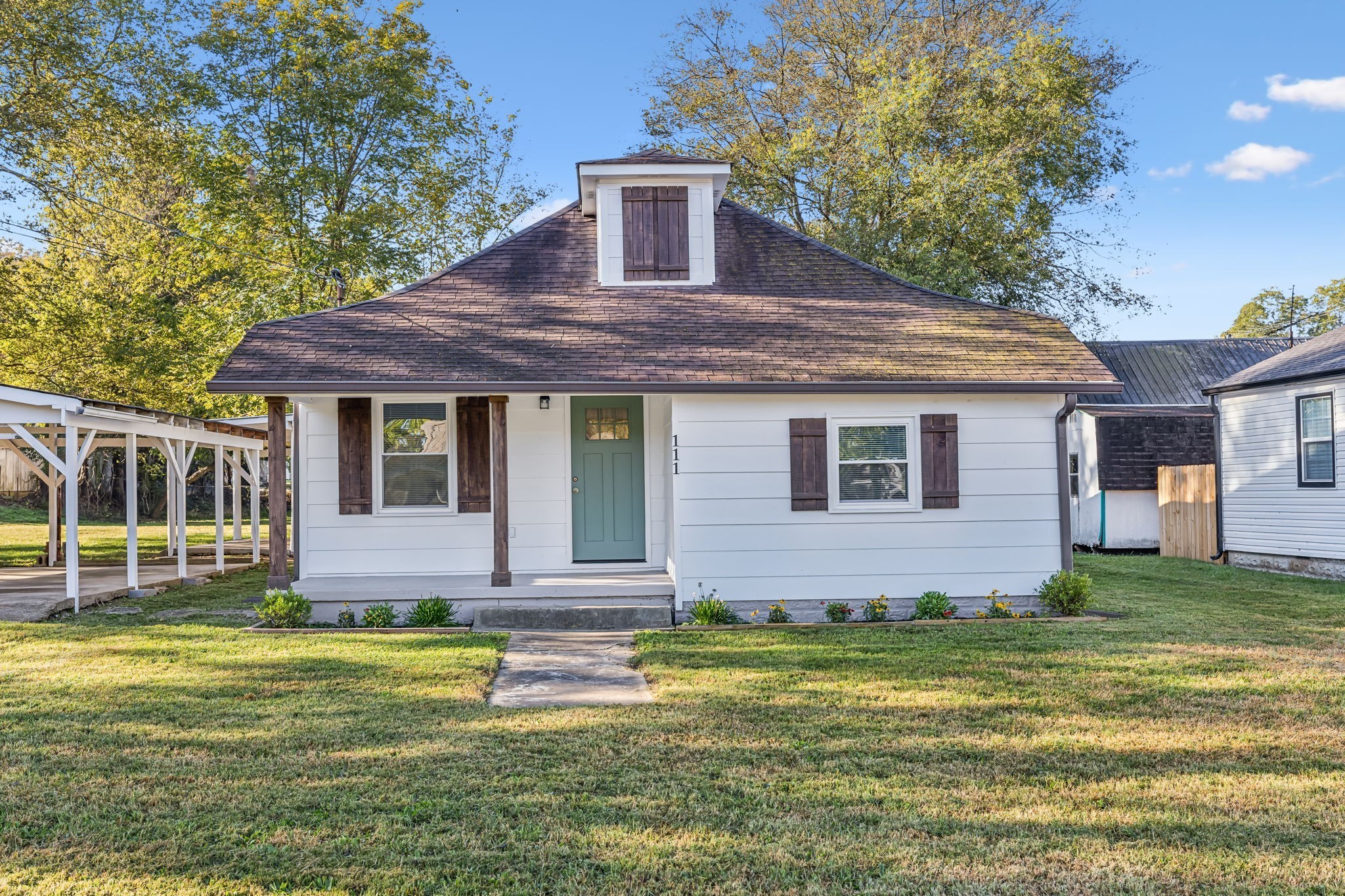Mount Pleasant Real Estate Listings Main Image