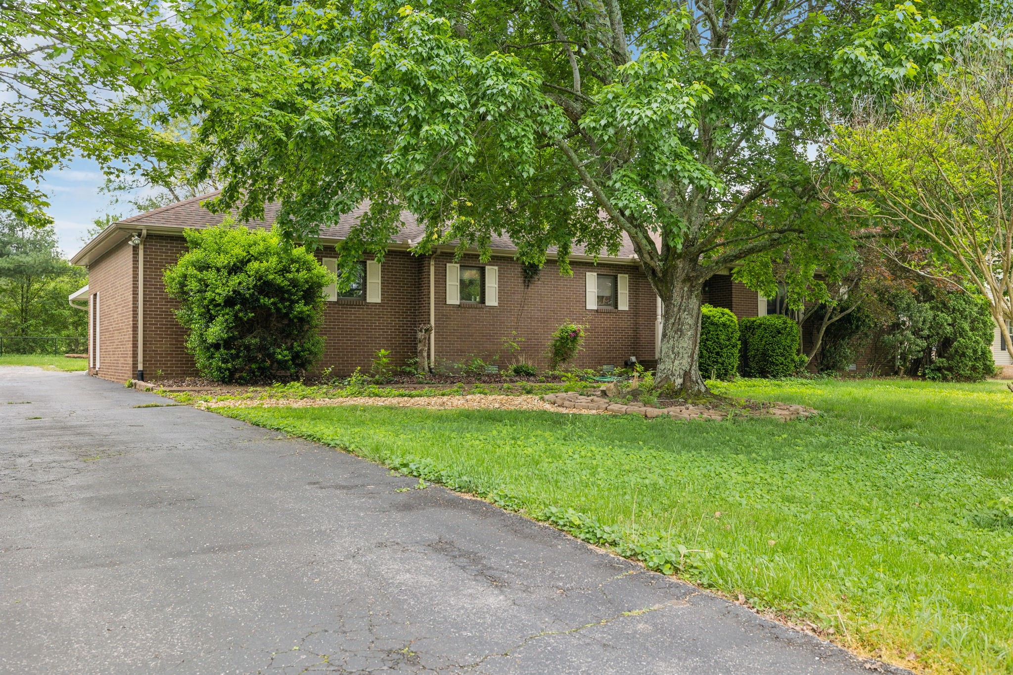 2261 High Meadow Dr Property Photo 1