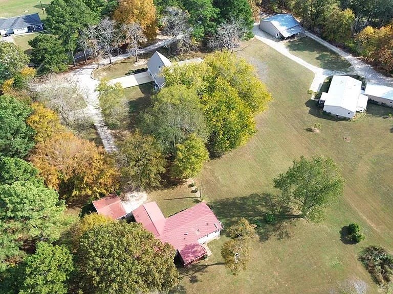 9825 Highway 69a Property Photo 2