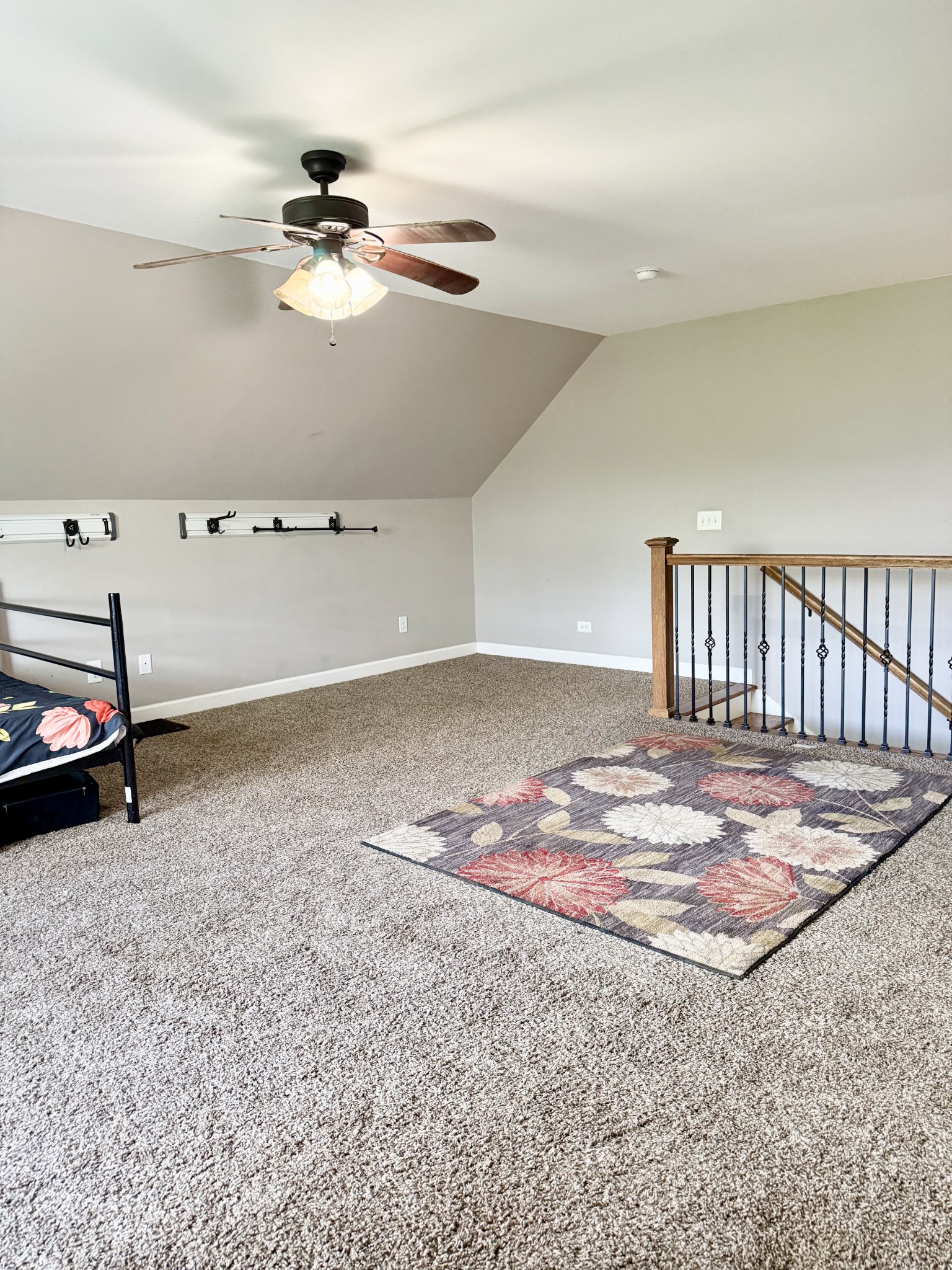 530 Thompson Ln Property Photo 32