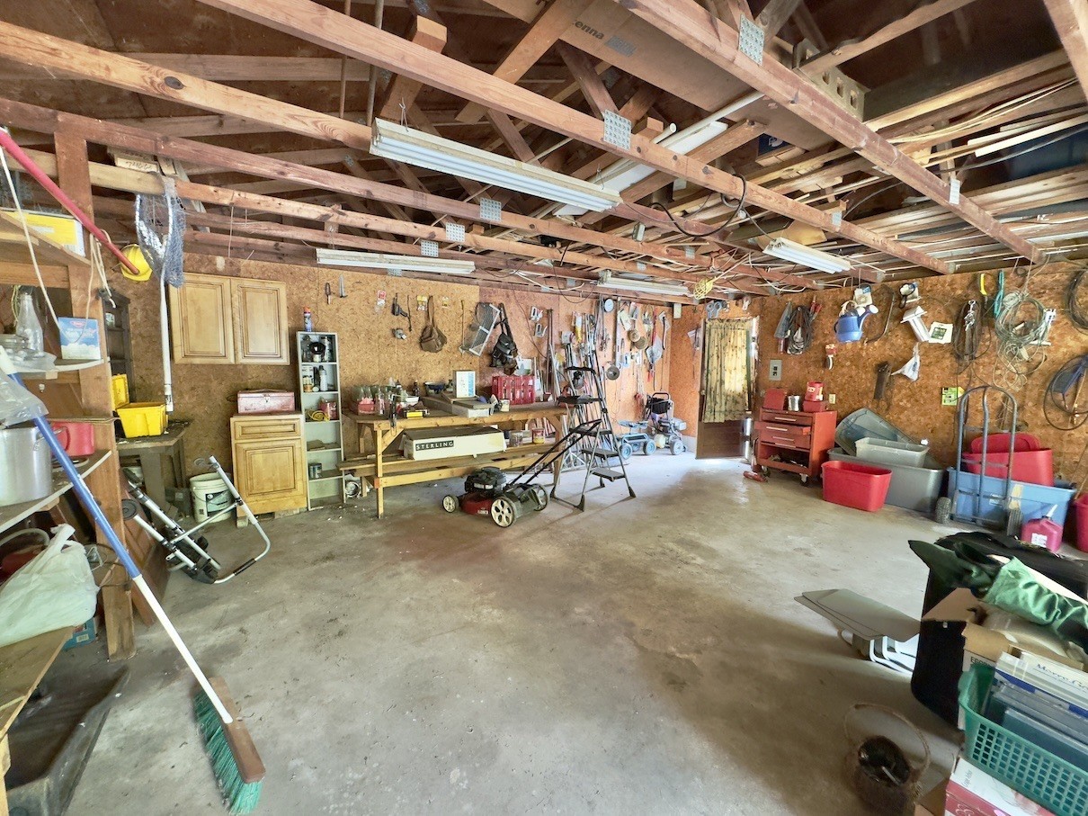 1634 Gilley Hill Rd Property Photo 35