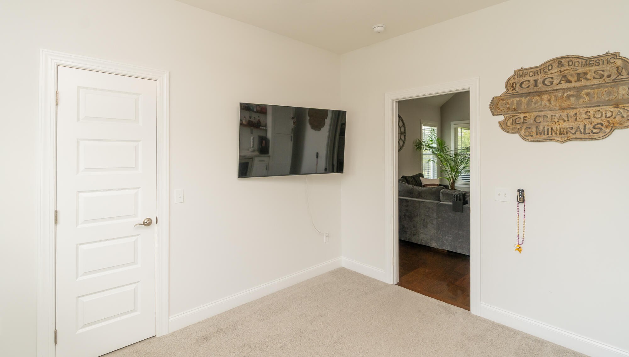 7140 Sylar Road Property Photo 10