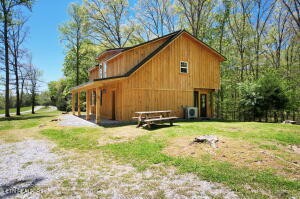 355 Cross Keys Ln