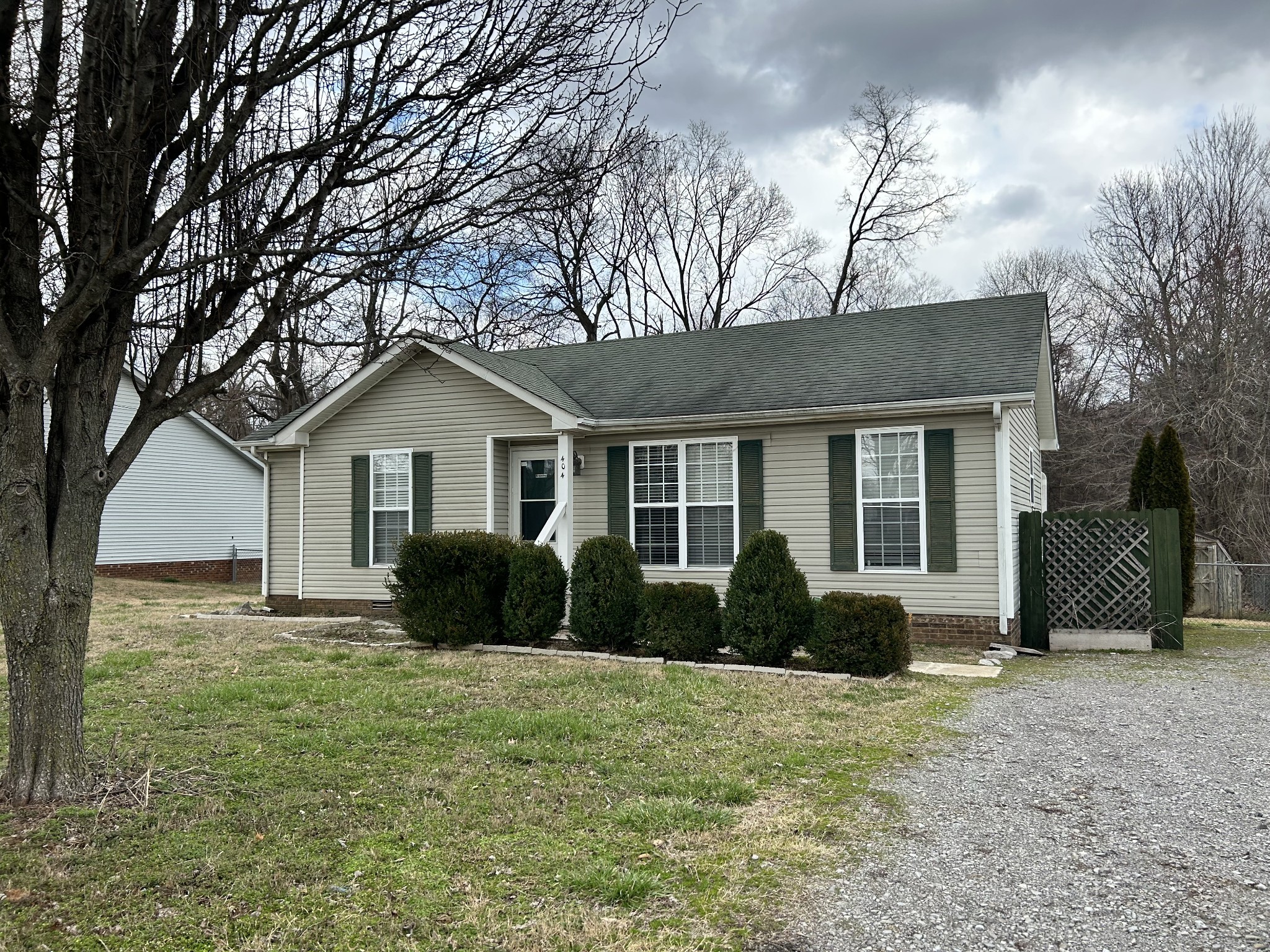 404 Sideline Dr Property Photo
