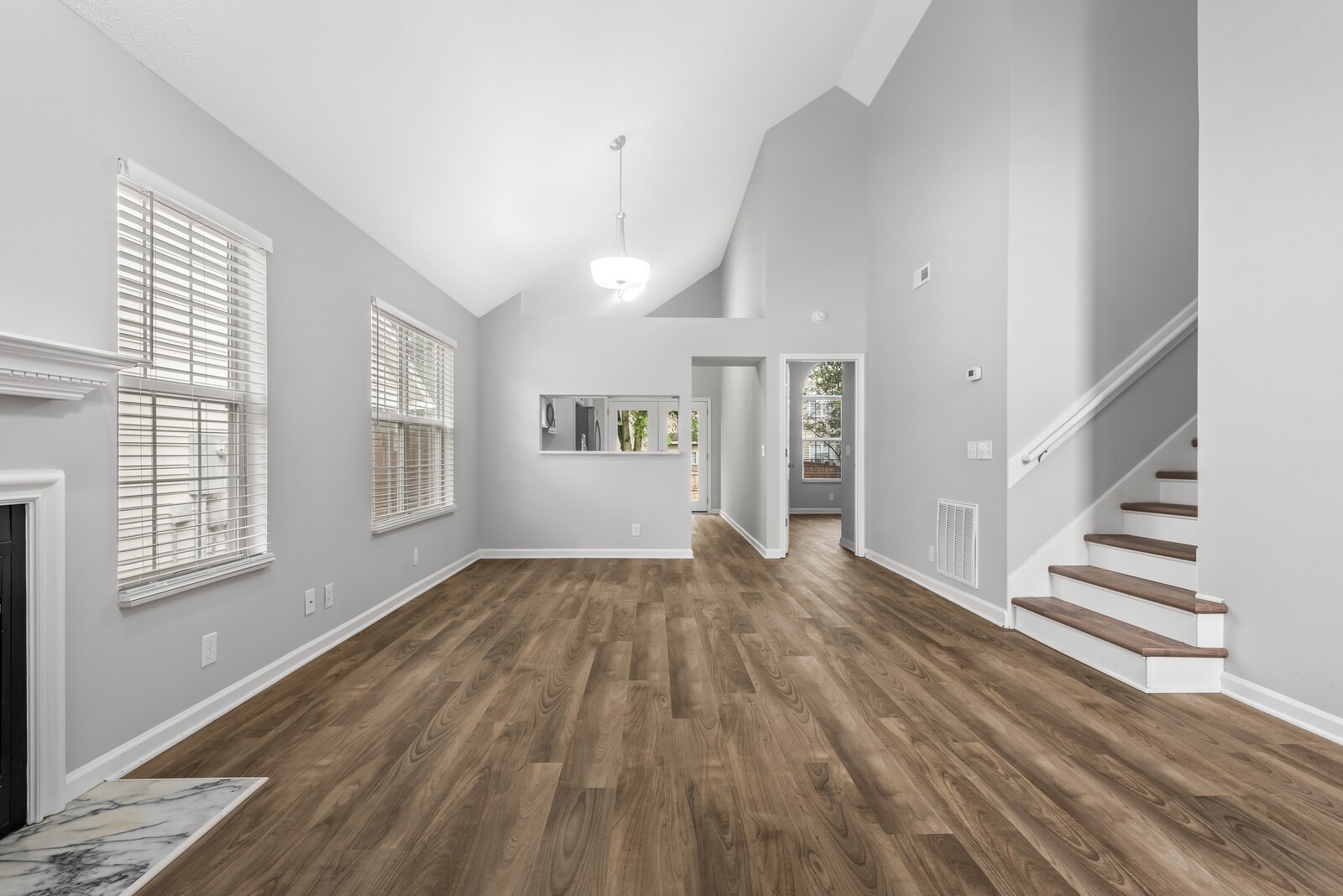 806 Bexhill Ct, N Property Photo 6
