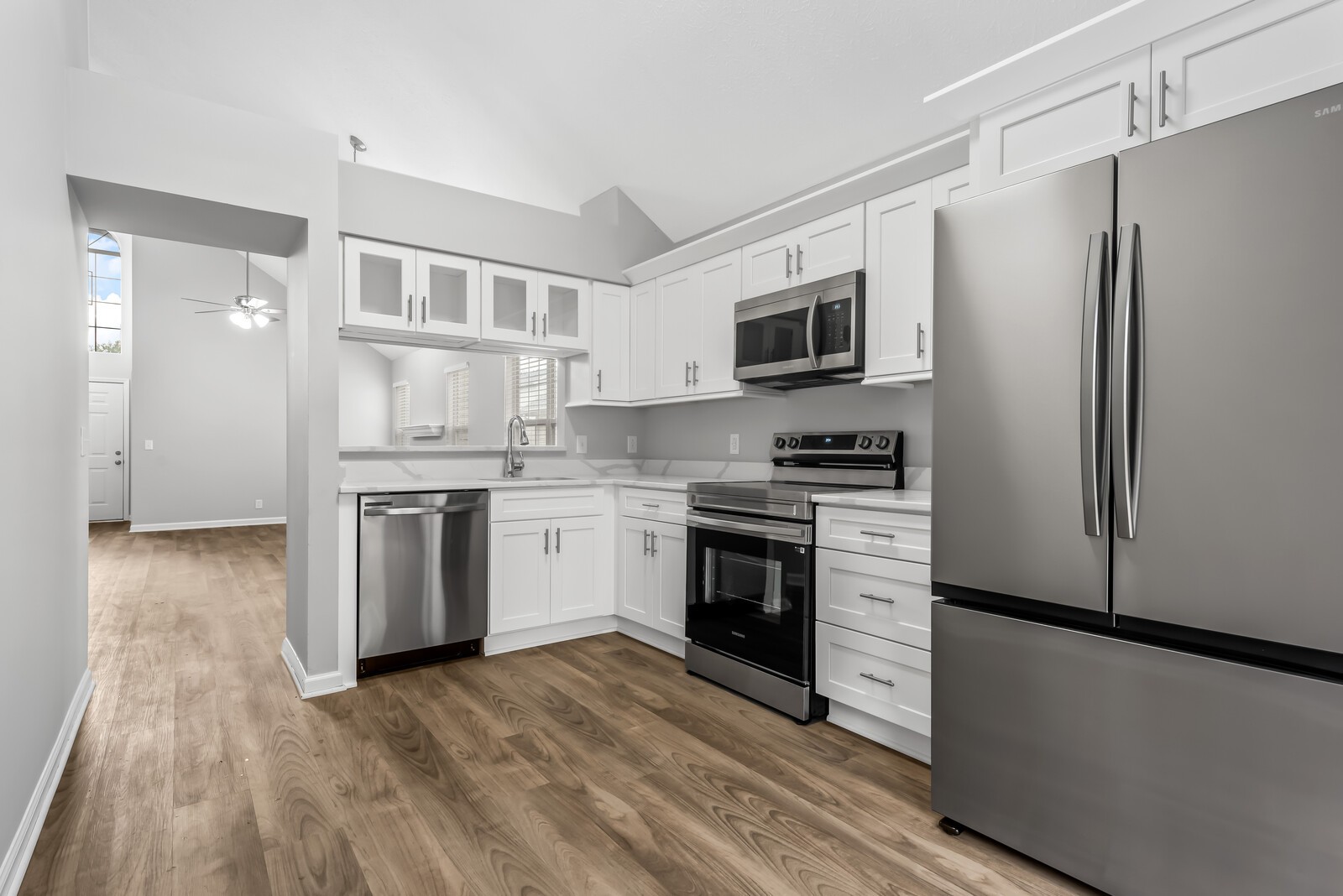 806 Bexhill Ct, N Property Photo 9