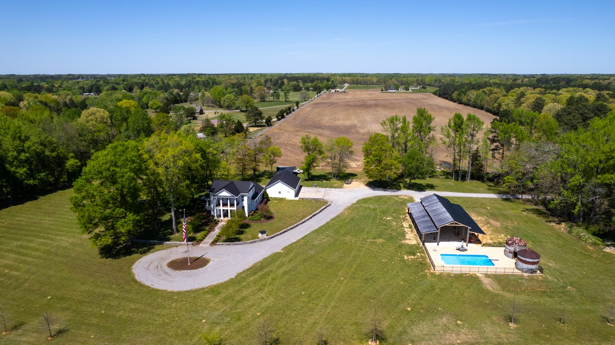35614 Real Estate Listings Main Image