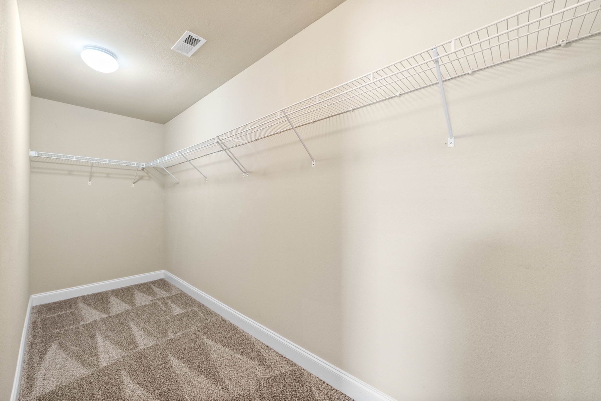 1236 Winterset Dr Property Photo 23