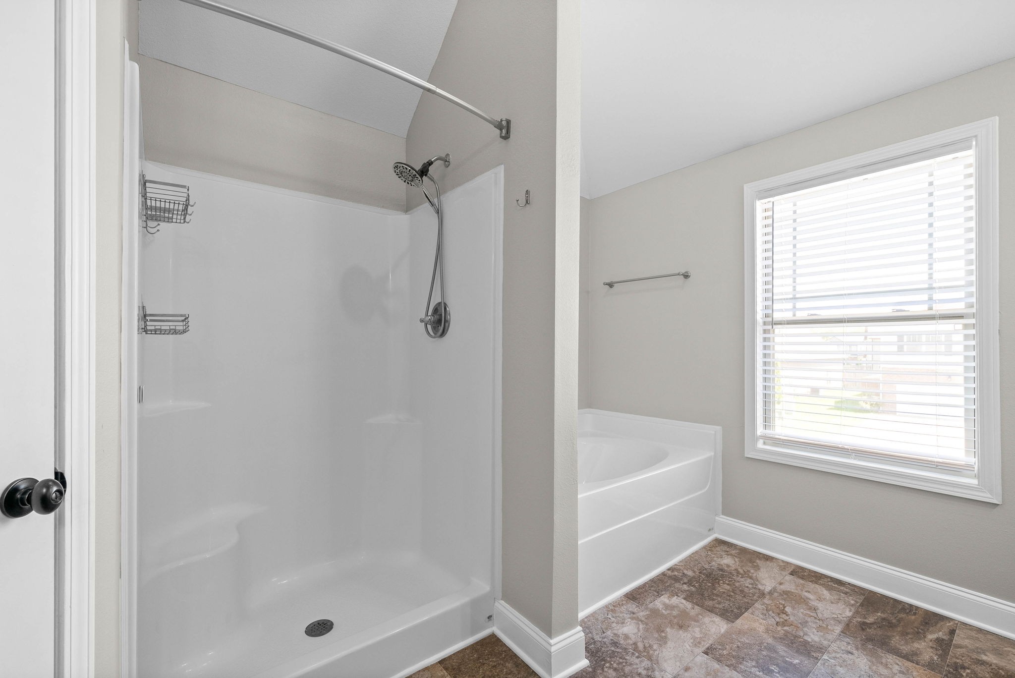 1236 Winterset Dr Property Photo 25