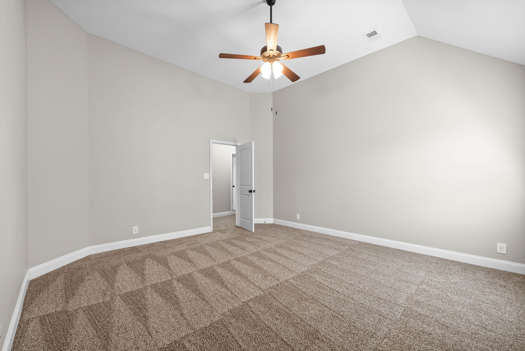 1236 Winterset Dr Property Photo 38