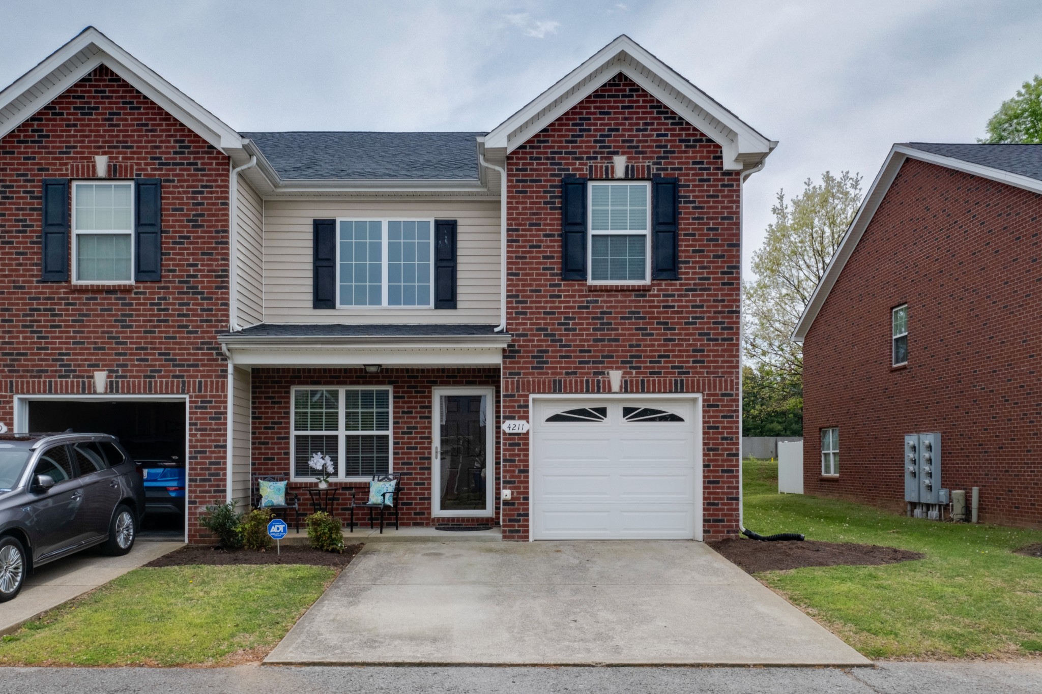 4211 Aurora Cir Property Photo 1