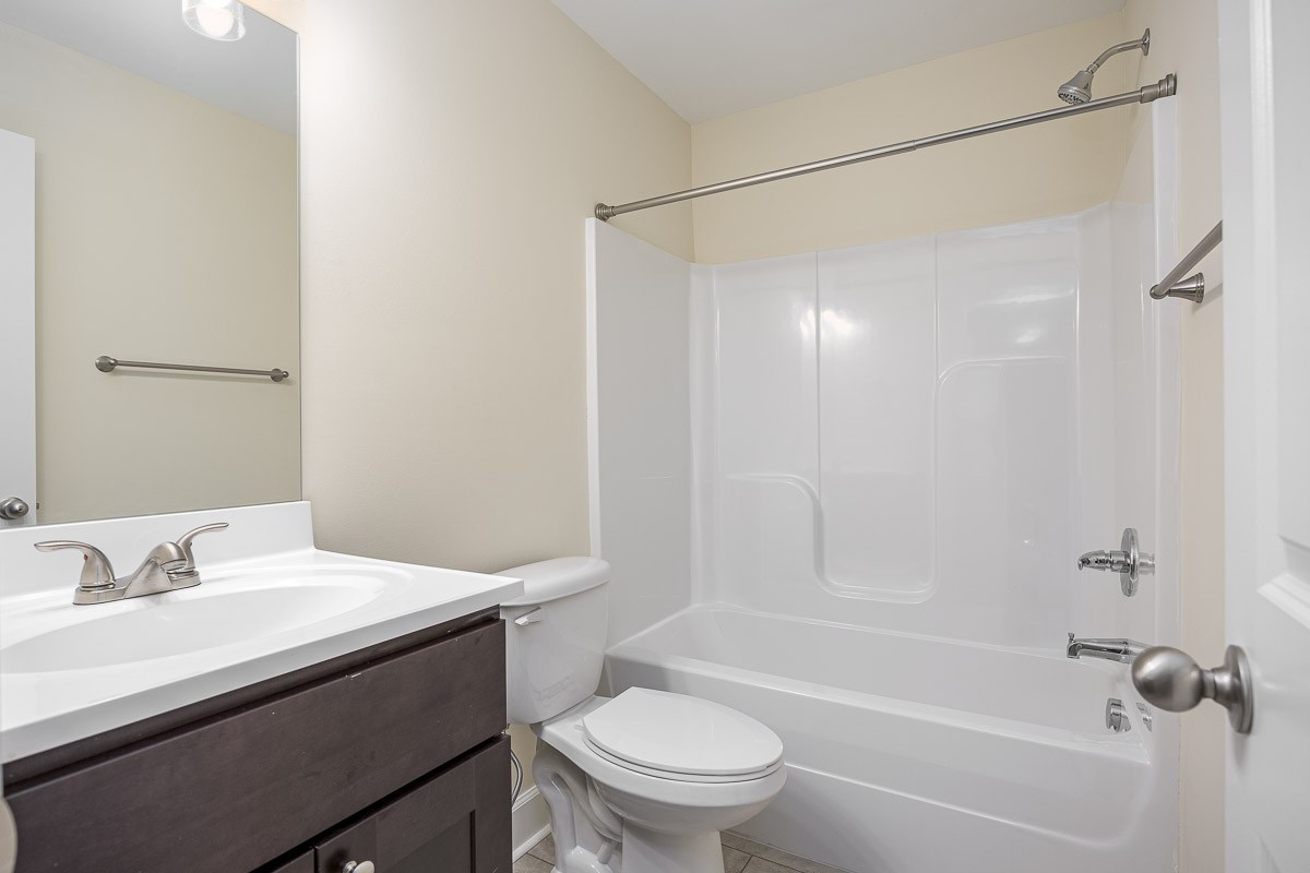 8222 Lenox Creekside Dr Property Photo 25