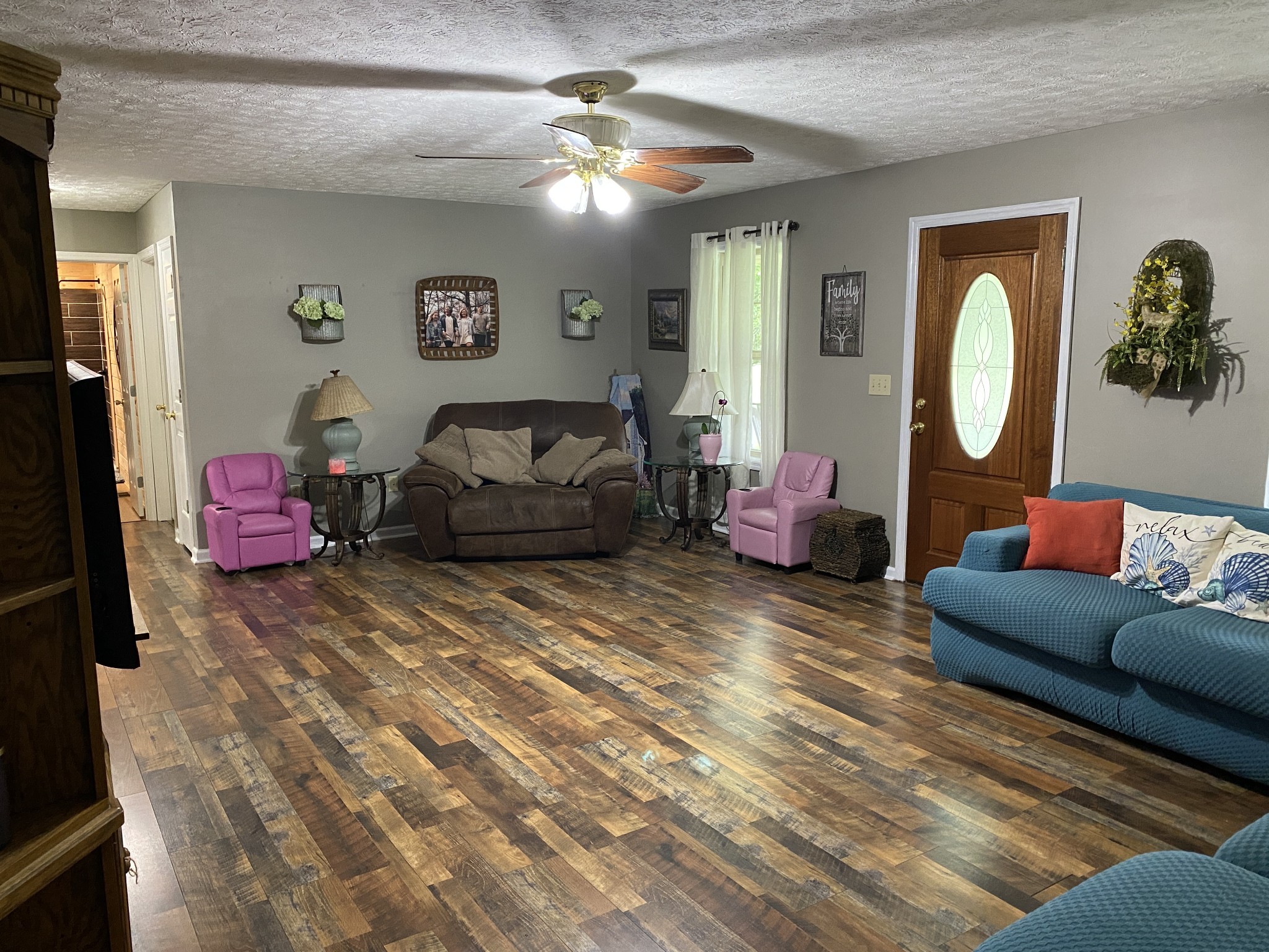 172 Landrum Ln Property Photo 4