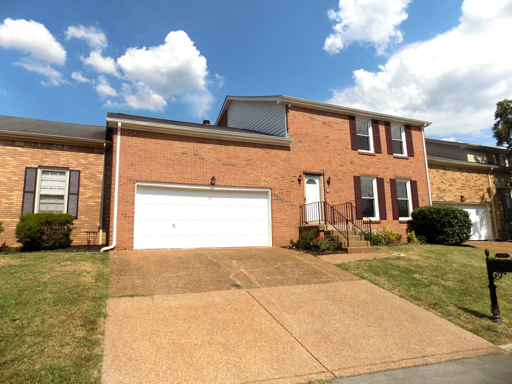 1628 Vineland Dr Property Photo 1