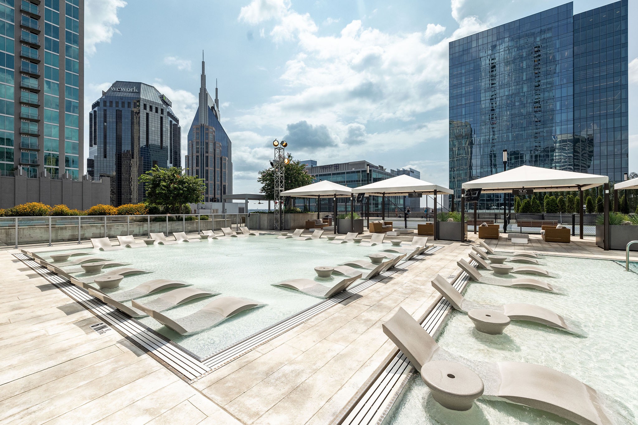 505 High Rise Condominium Real Estate Listings Main Image