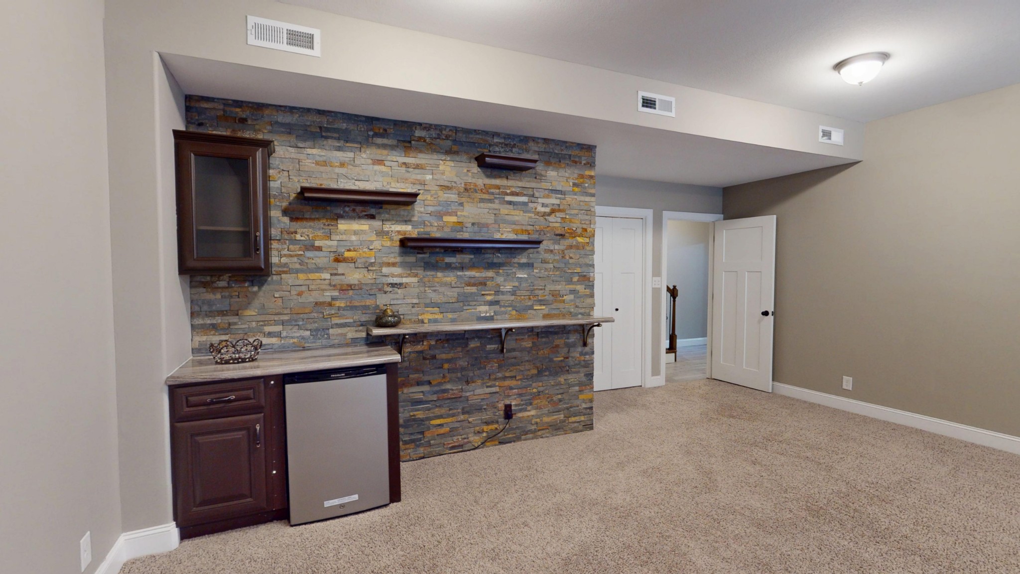 2570 Alex Overlook Way Property Photo 19