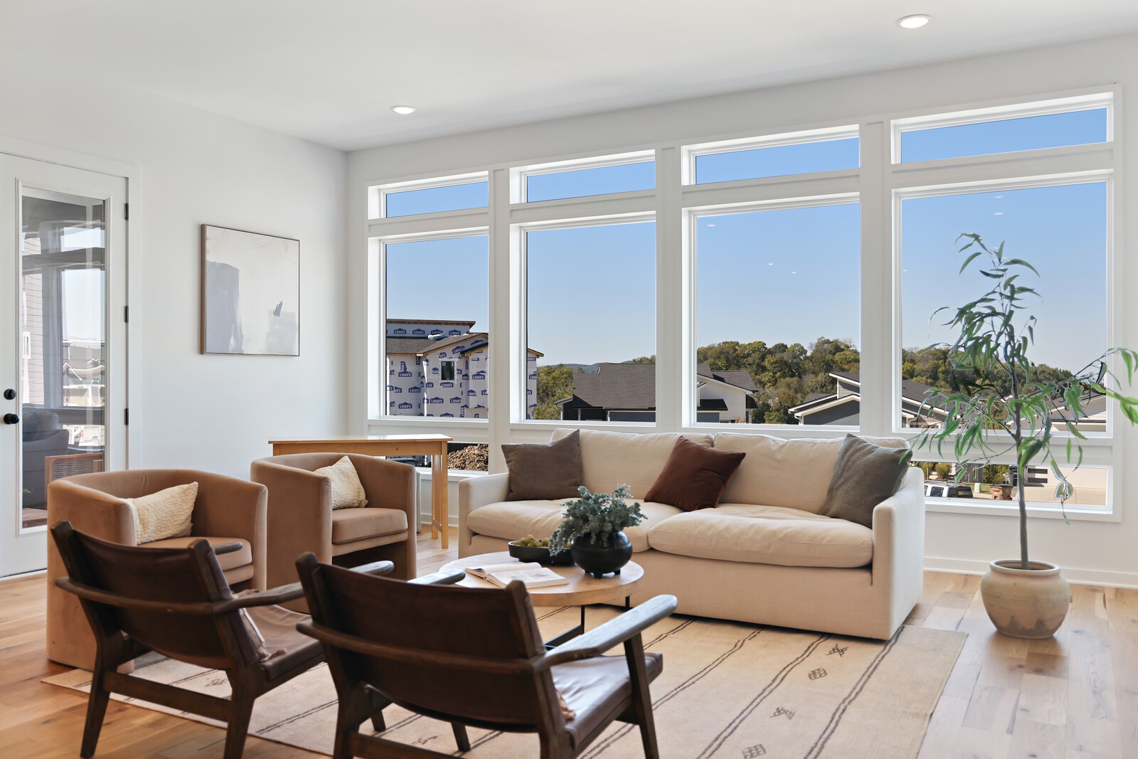 1580 Boxwood Dr Property Photo 4