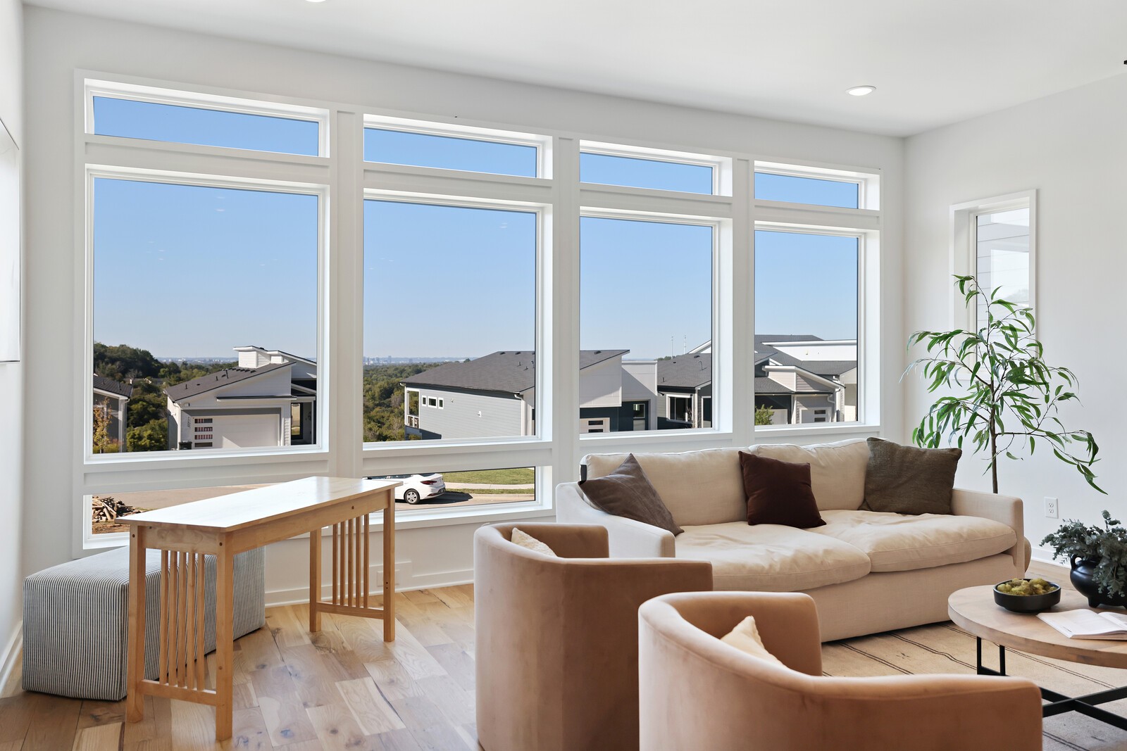 1580 Boxwood Dr Property Photo 6