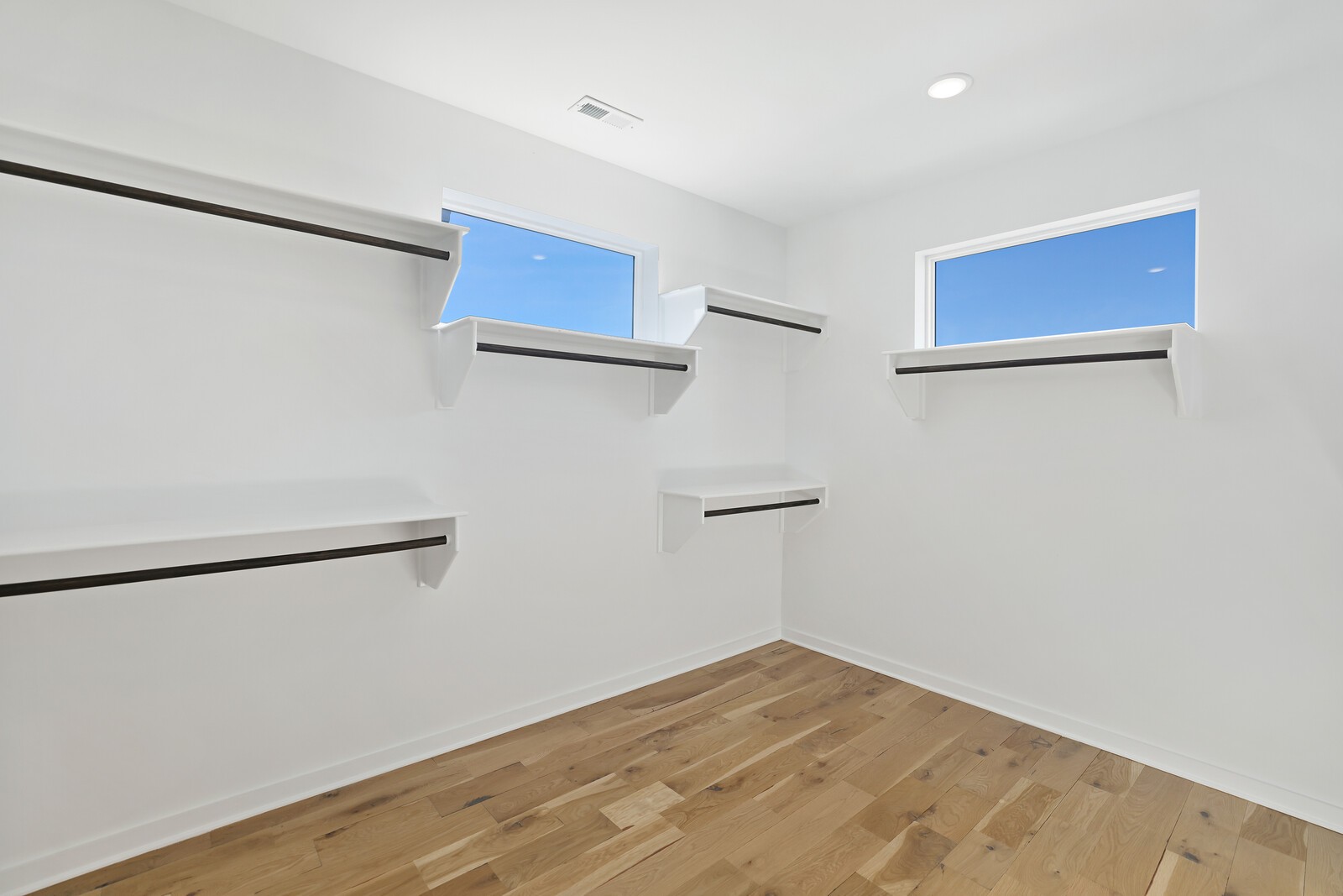 1580 Boxwood Dr Property Photo 39