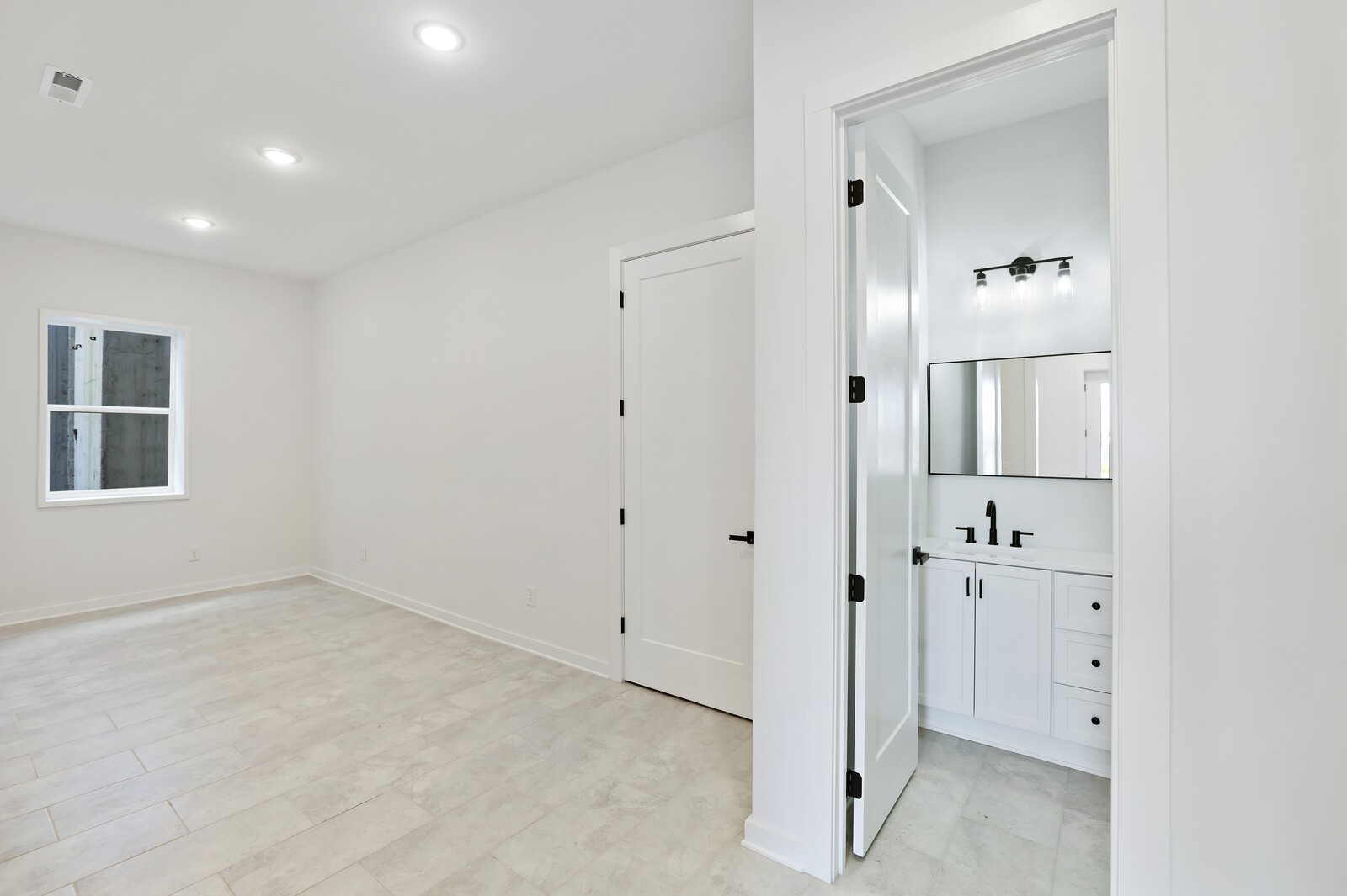 1580 Boxwood Dr Property Photo 42